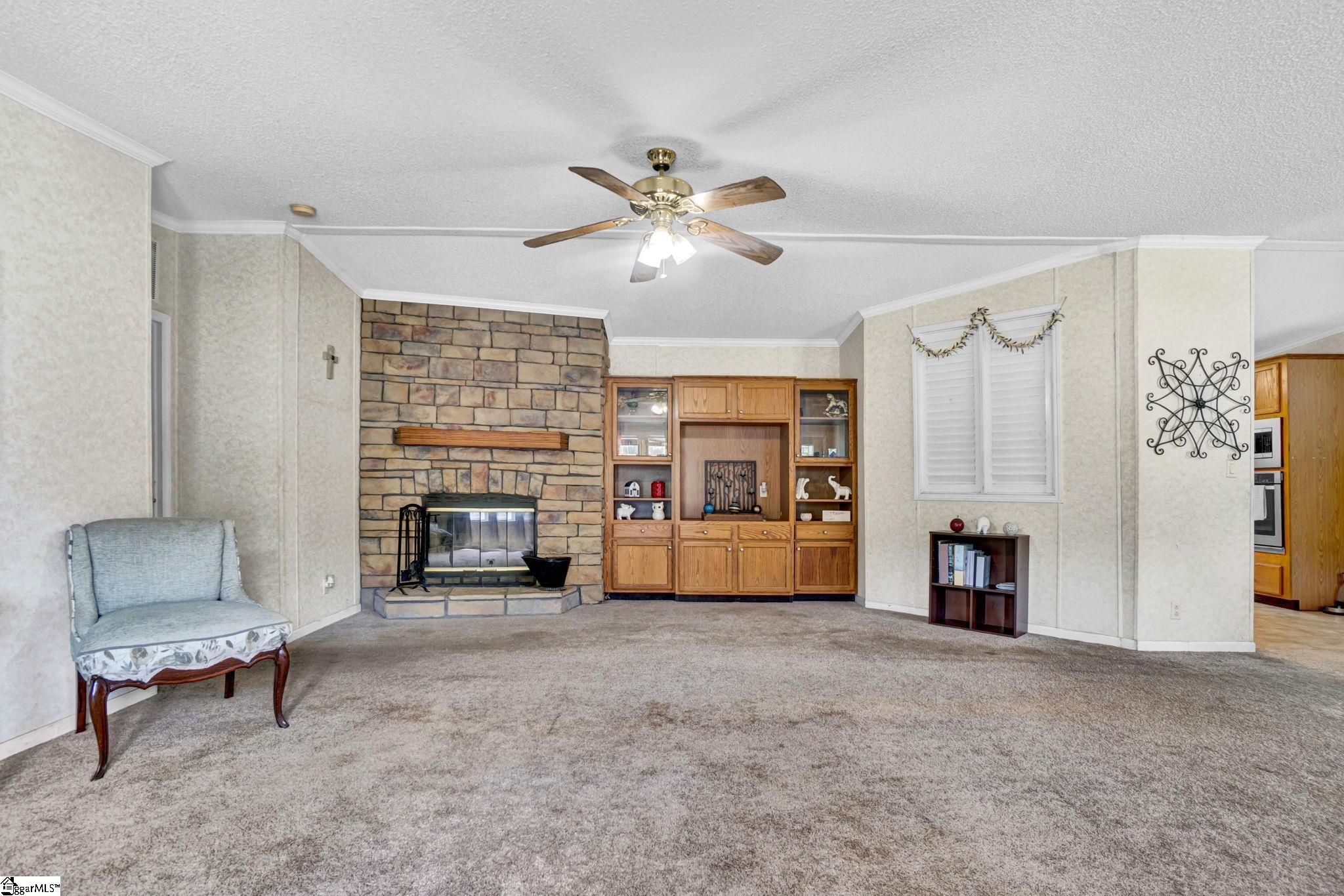 149 Pleasant Cove Drive Woodruff, SC 29388