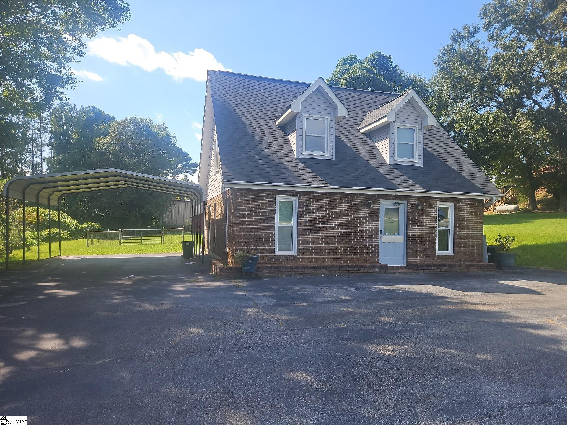4612 Moorefield Memorial Highway Pickens, SC 29671