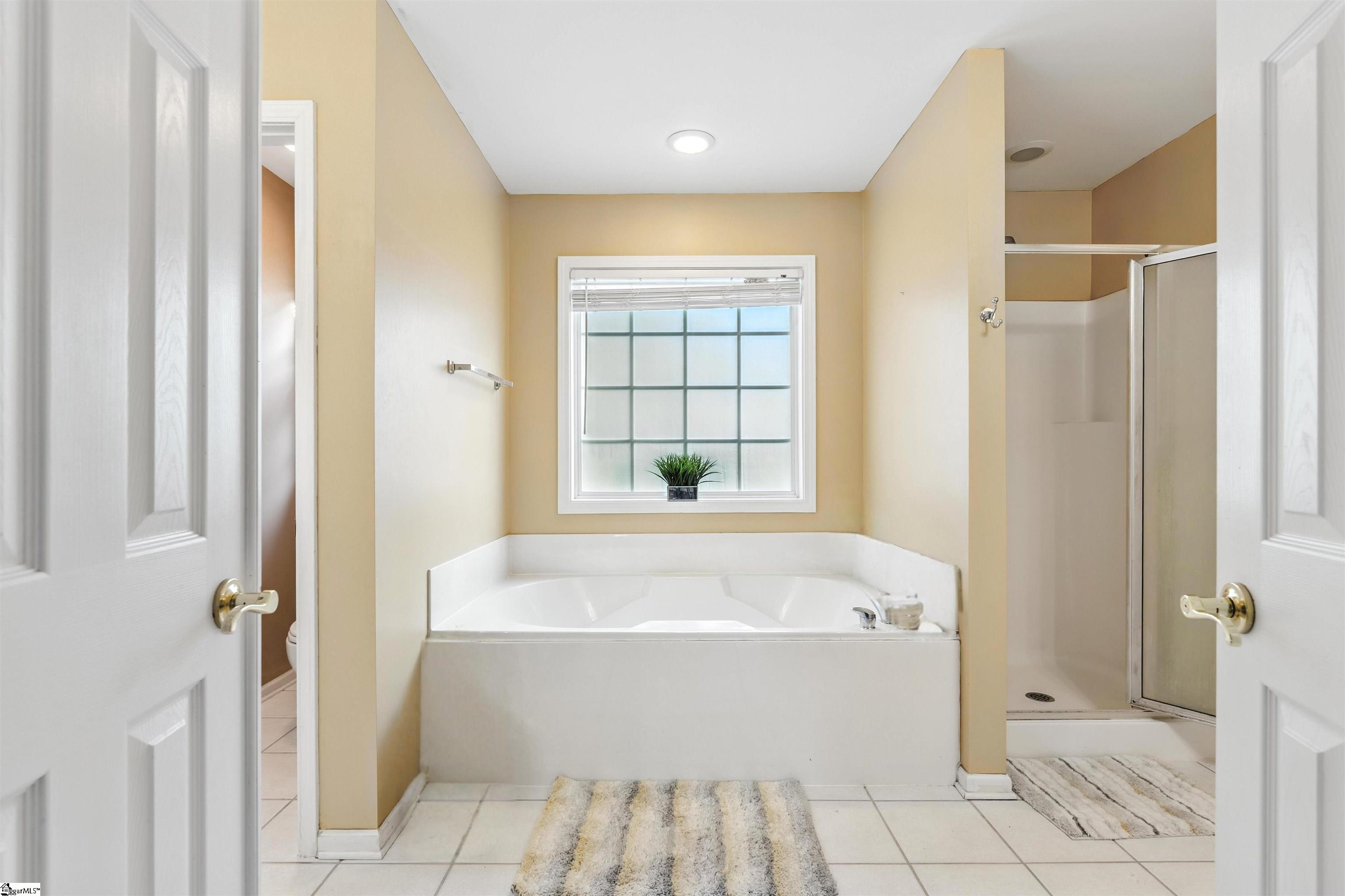 7 Dapple Gray Court Simpsonville, SC 29680