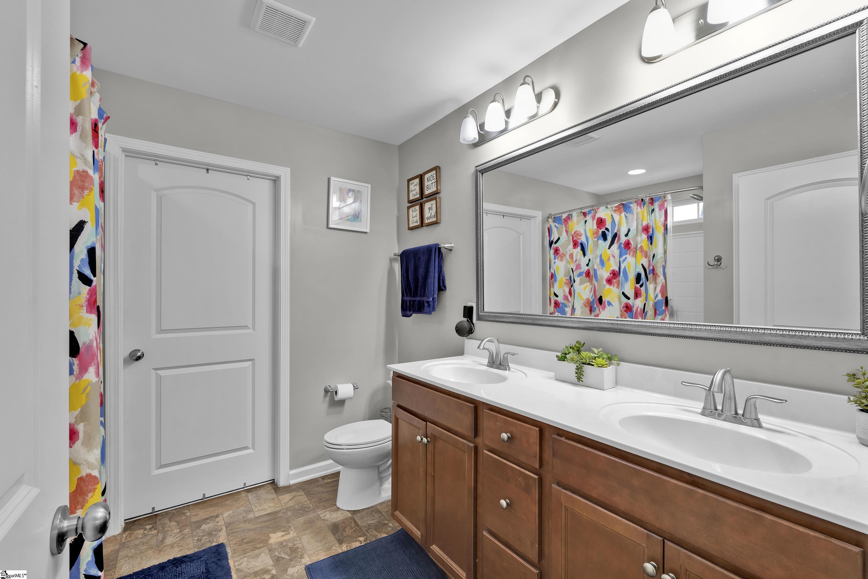 243 Castleton Circle Boiling Springs, SC 29316