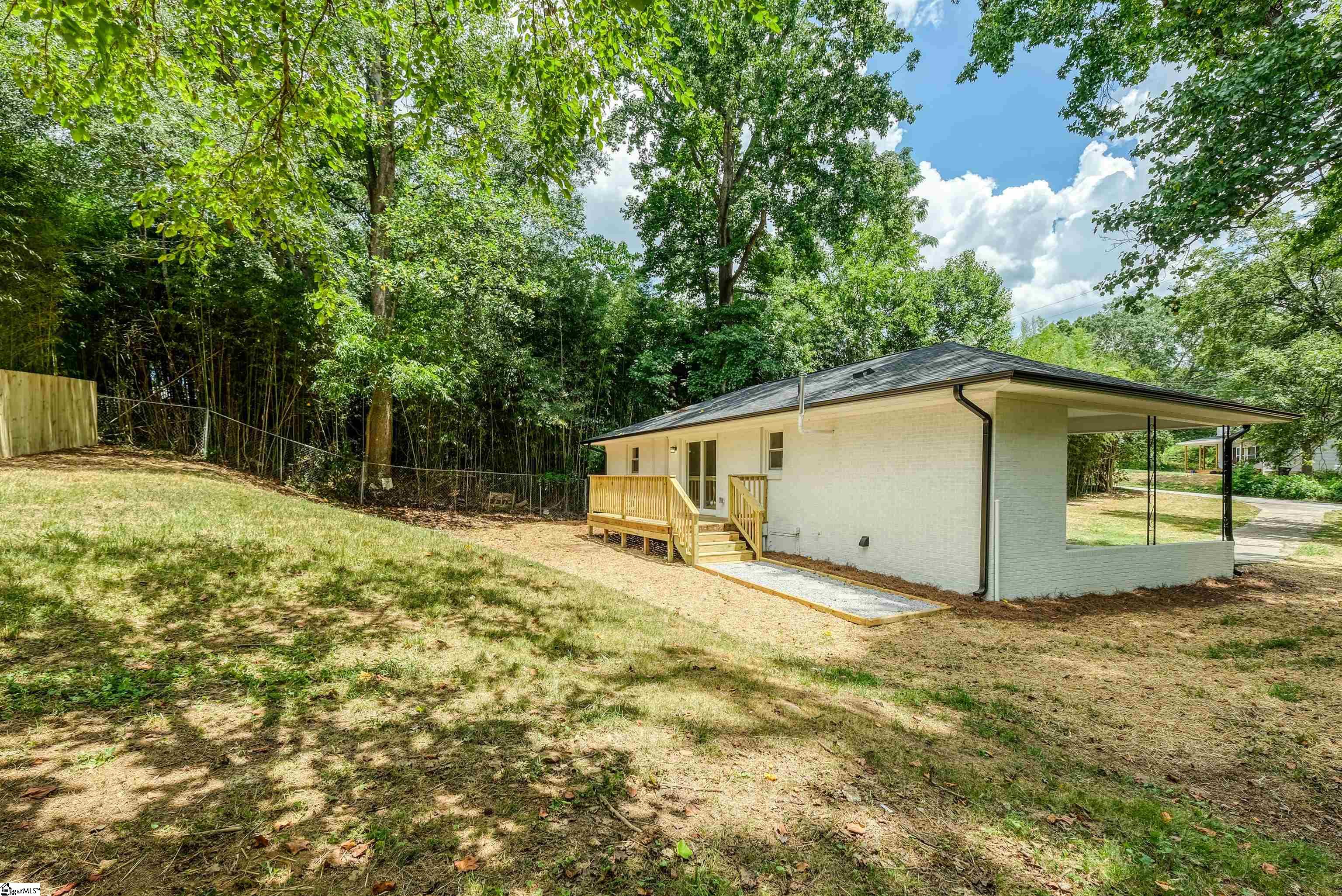 10 Spring Street Pelzer, SC 29669