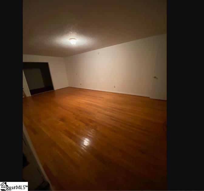 807 W Hampton Street Laurens, SC 29360-2223