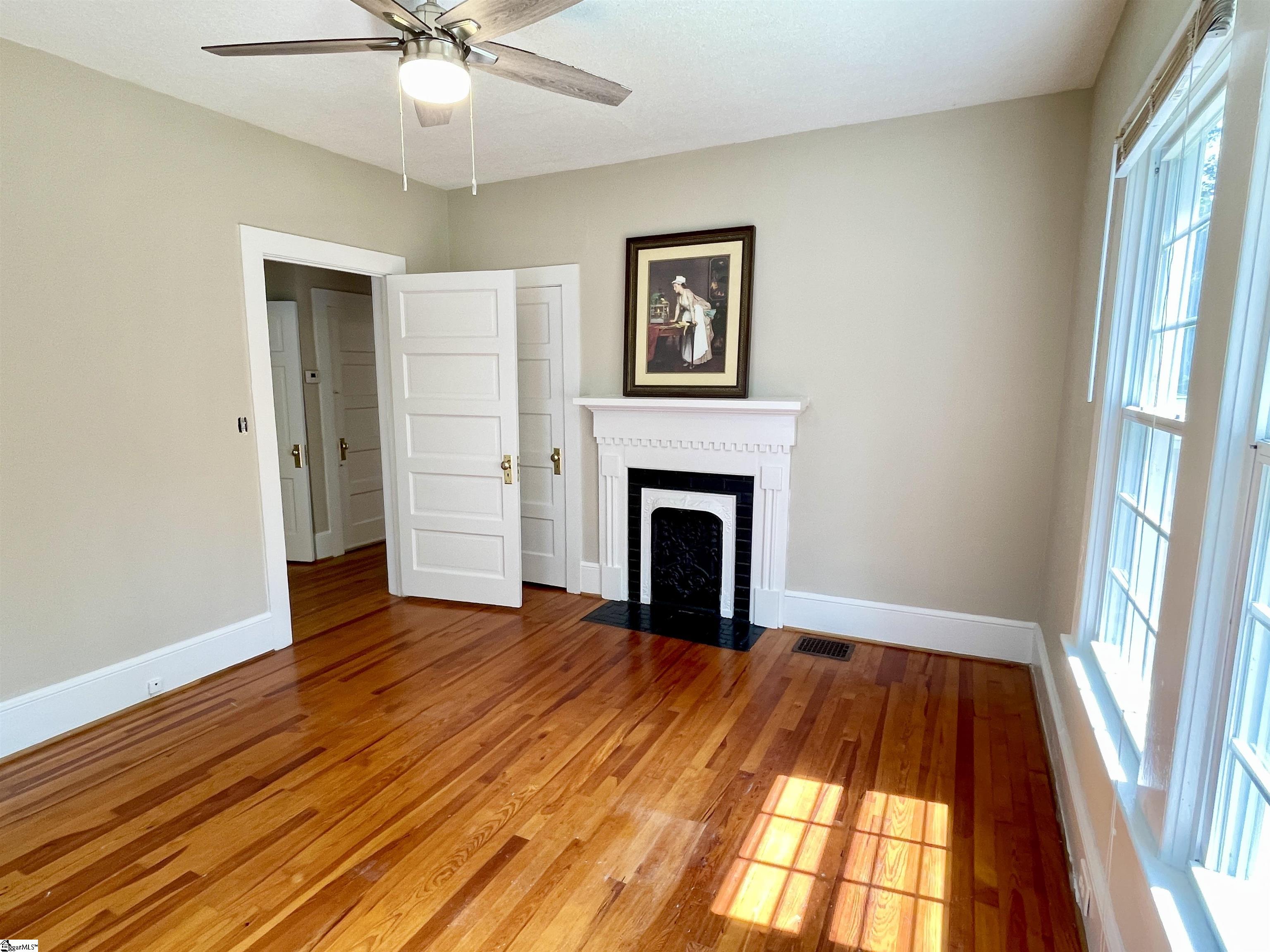108 Moreland Avenue Laurens, SC 29360