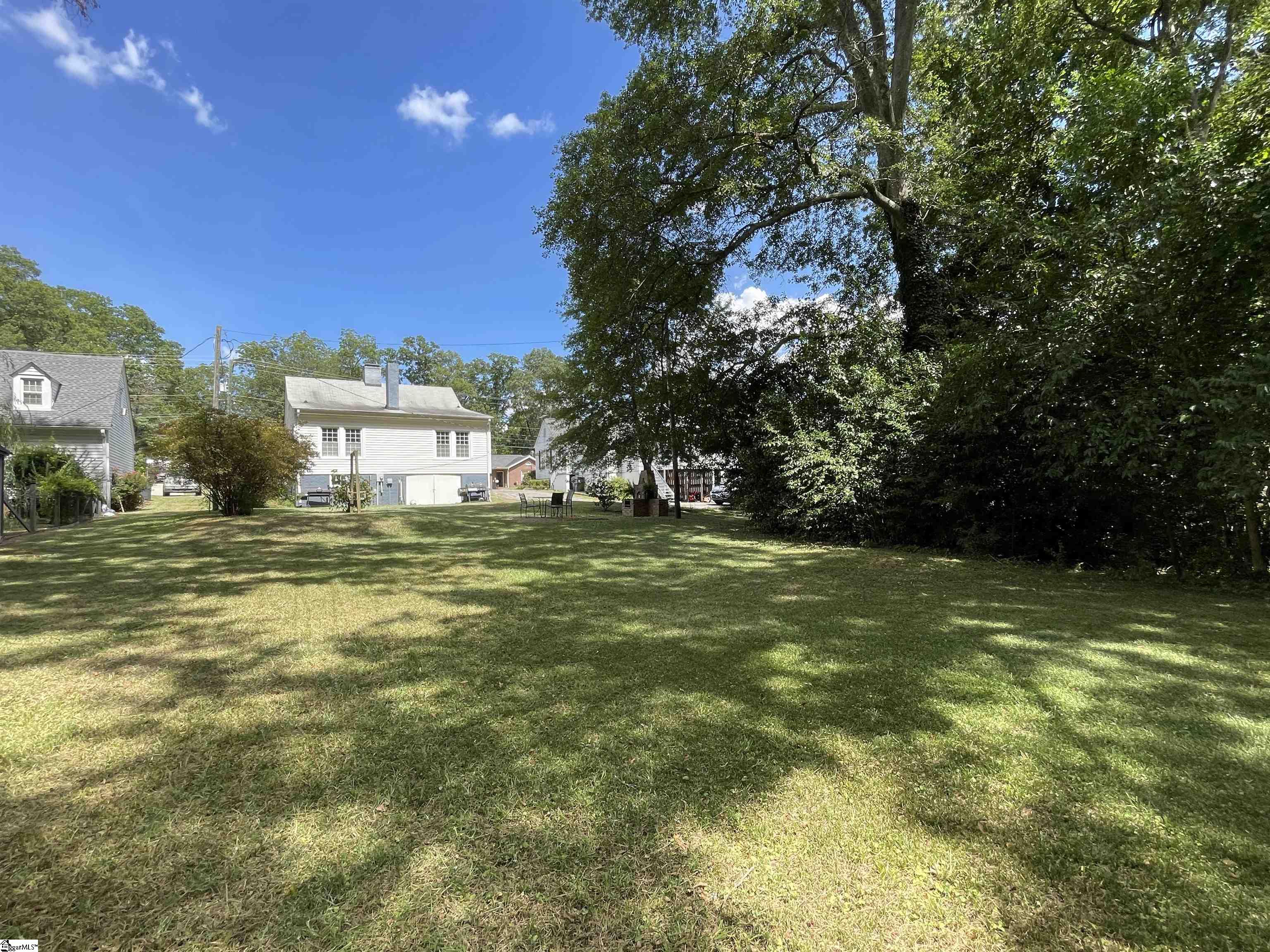 108 Moreland Avenue Laurens, SC 29360