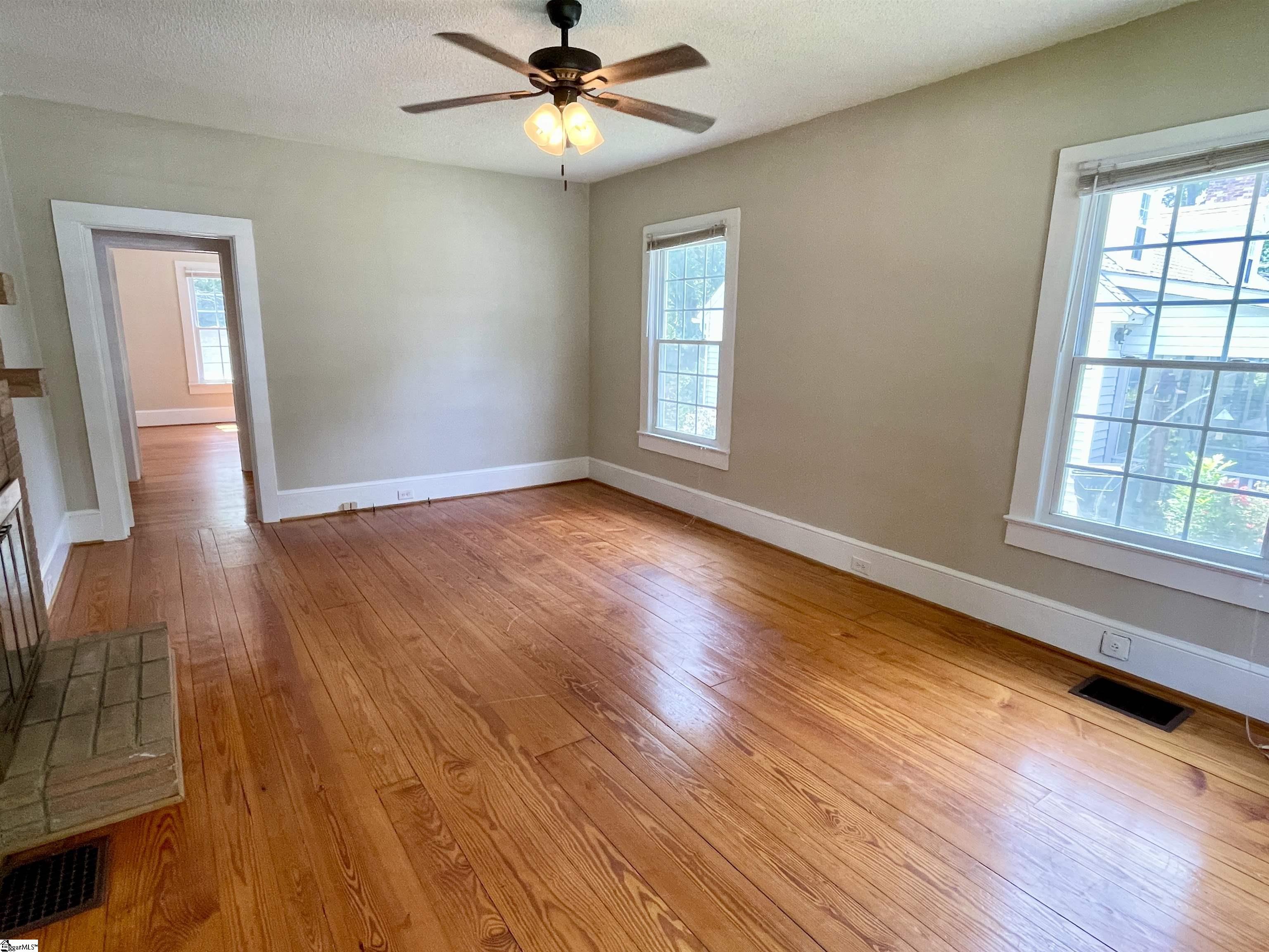 108 Moreland Avenue Laurens, SC 29360