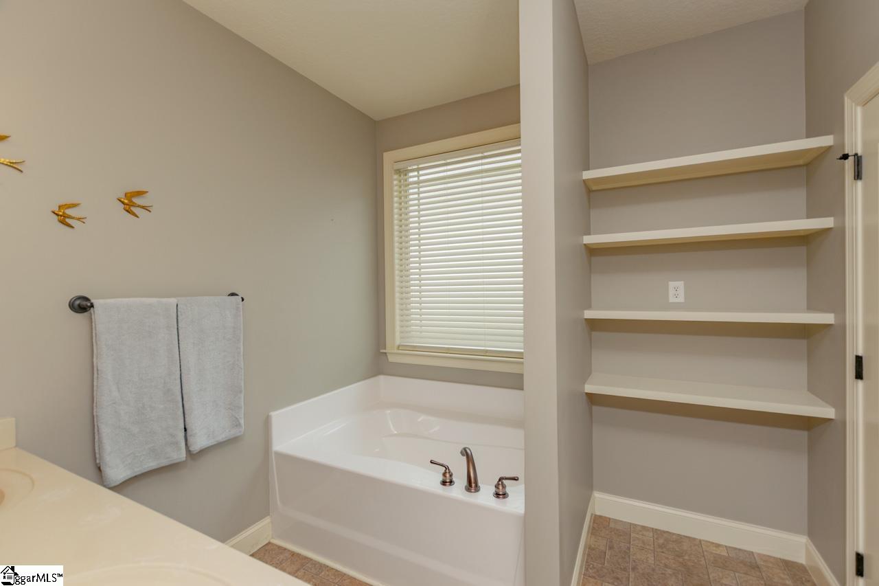 240 Catskill Drive Taylors, SC 29687