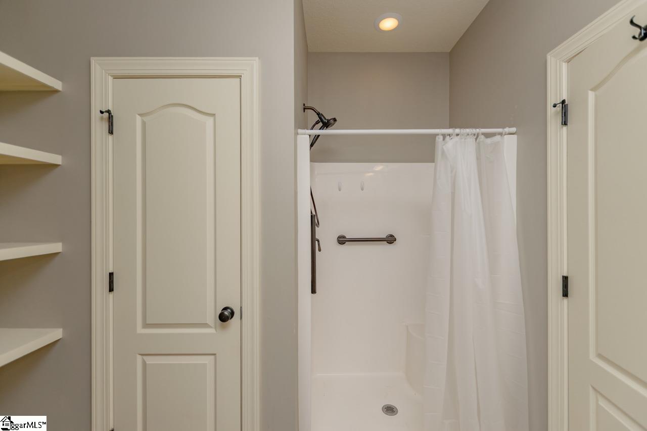 240 Catskill Drive Taylors, SC 29687