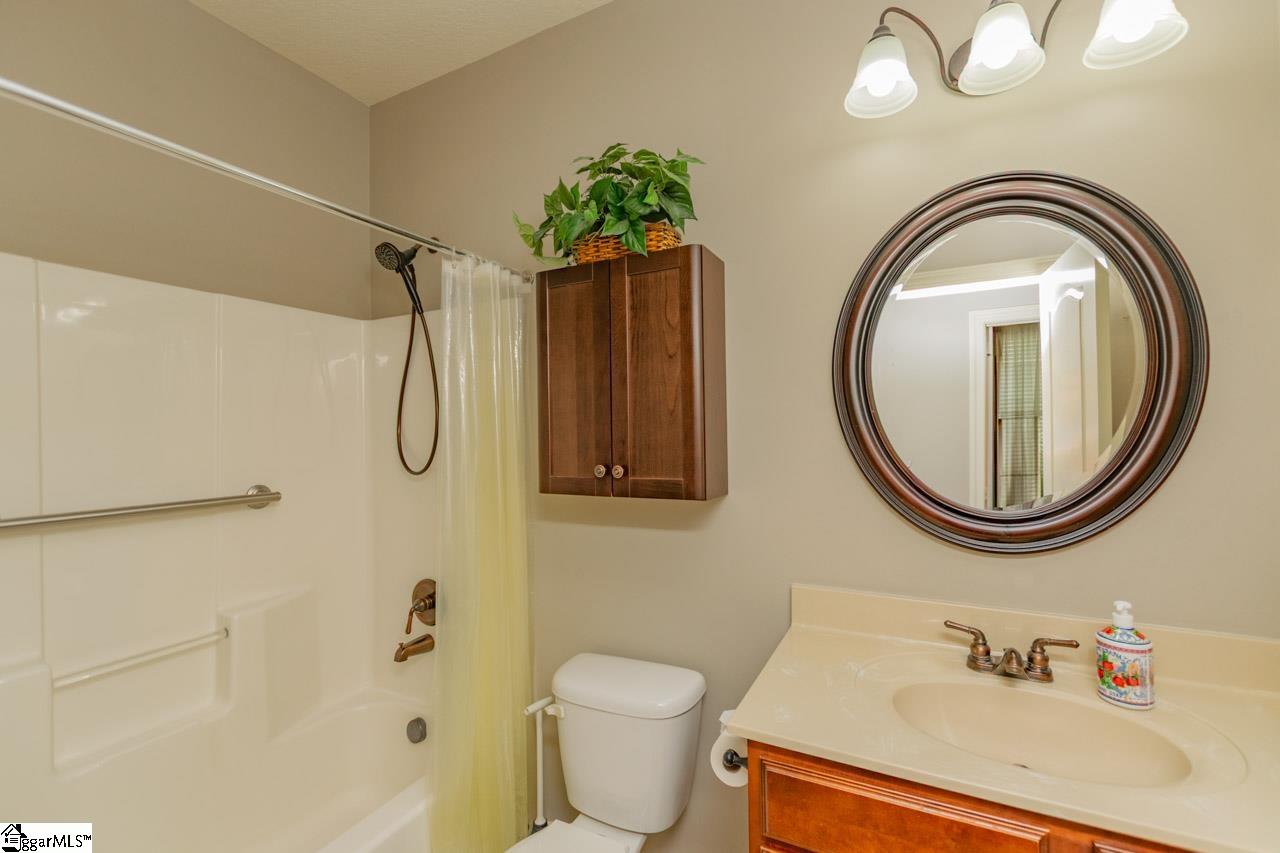 240 Catskill Drive Taylors, SC 29687