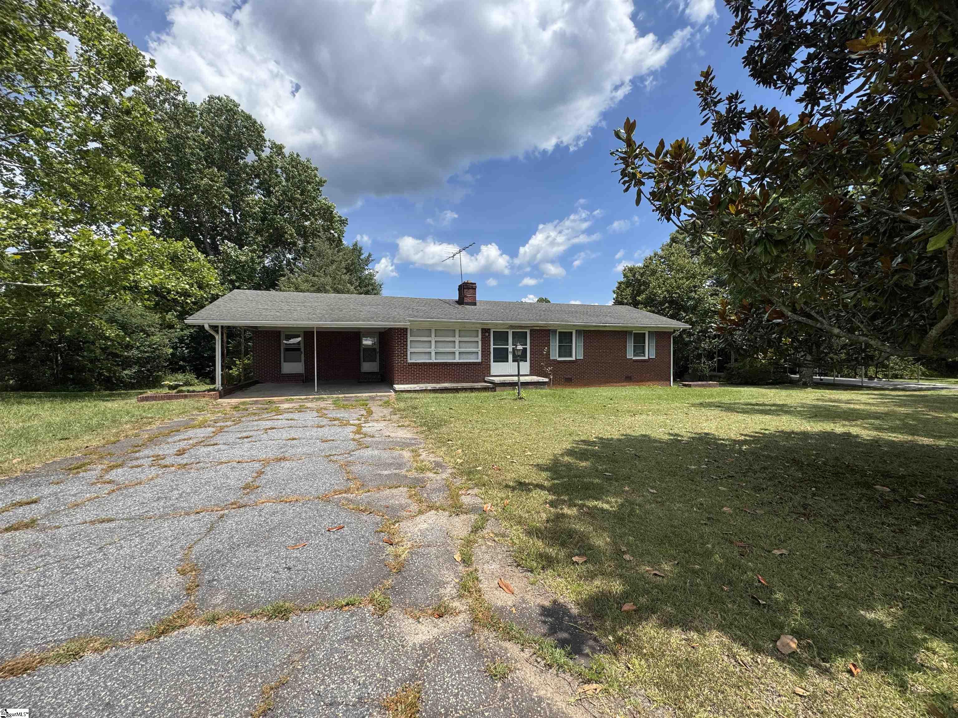 1238 Ebenezer Road West Union, SC 29696