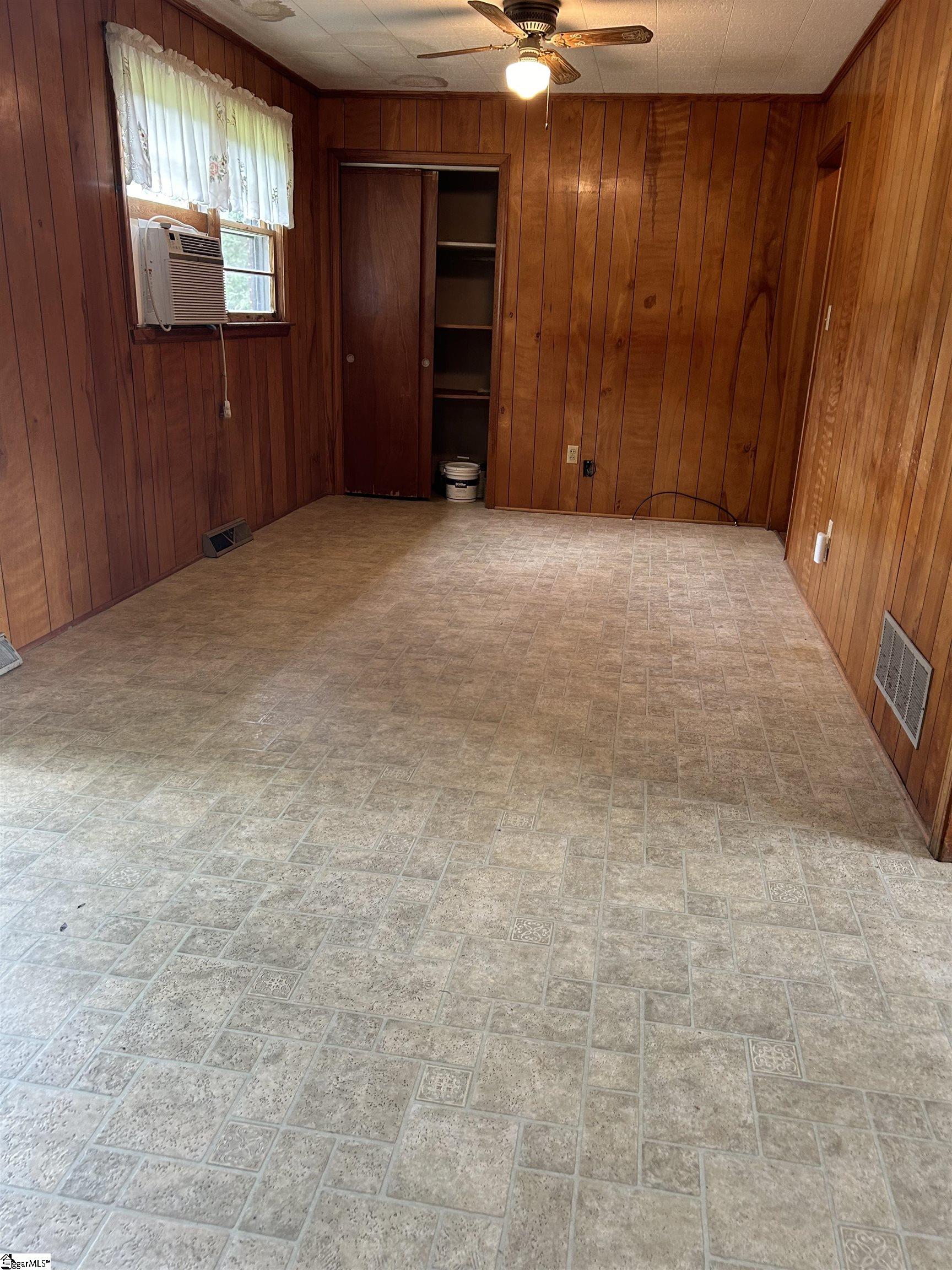 1238 Ebenezer Road West Union, SC 29696