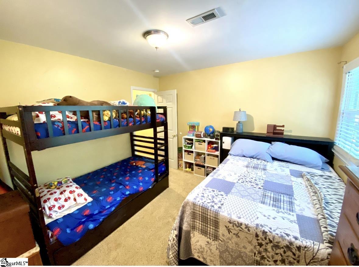 102 E Bay Court Mauldin, SC 29662