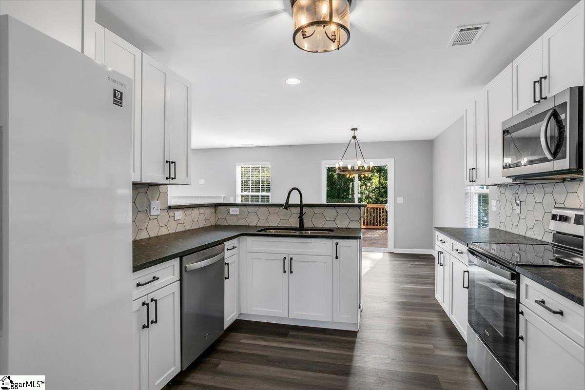 130 Wild Dogwood Way Greenville, SC 29605
