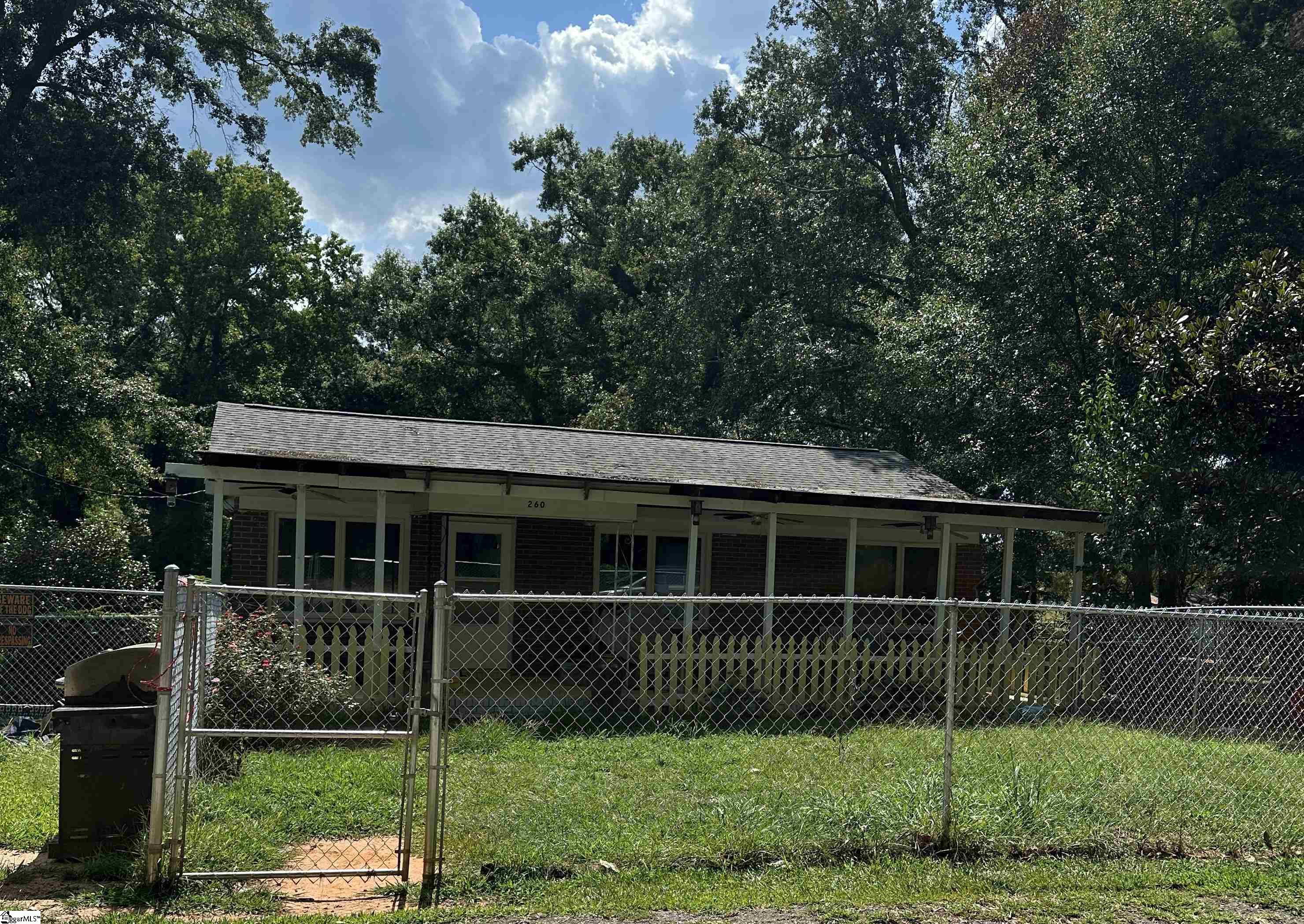 260 Willis Street Gray Court, SC 29645
