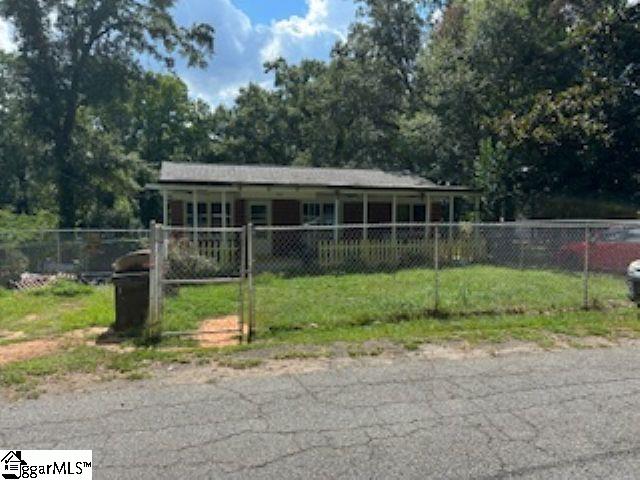 260 Willis Street Gray Court, SC 29645