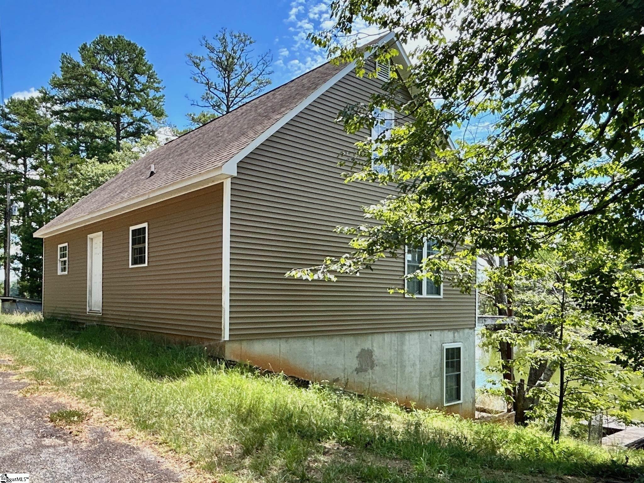 70 Martin Webb Way Iva, SC 29655