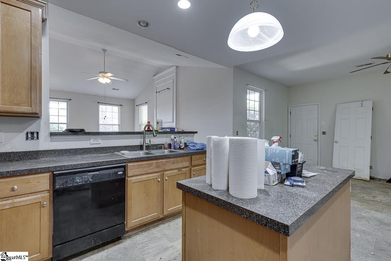 141 Largess Lane Piedmont, SC 29673