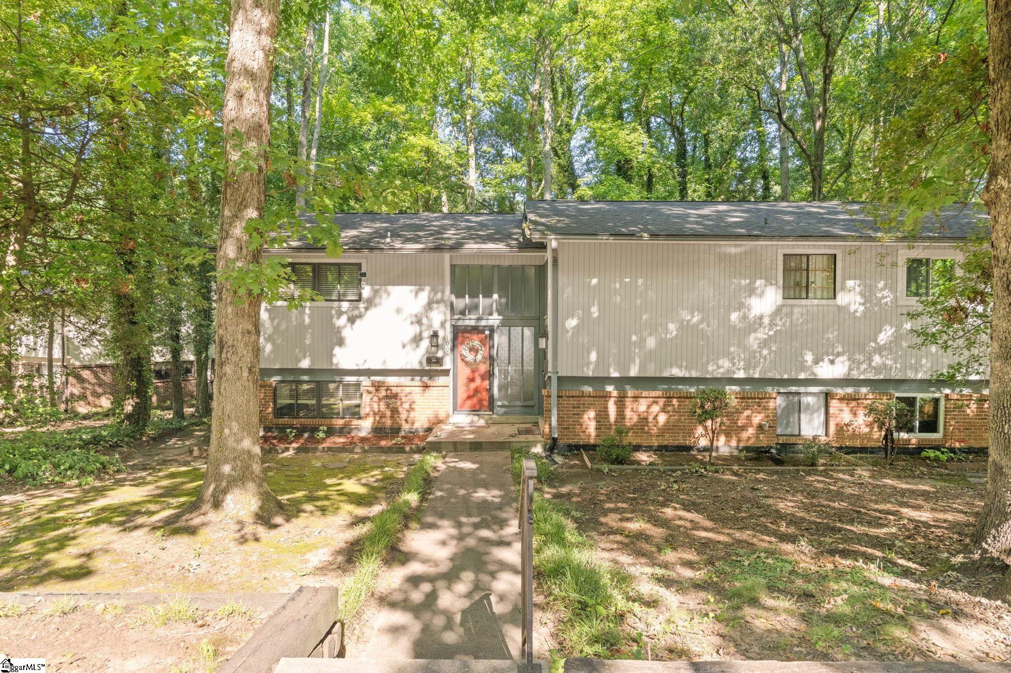 100 Briarview Circle Greenville, SC 29615