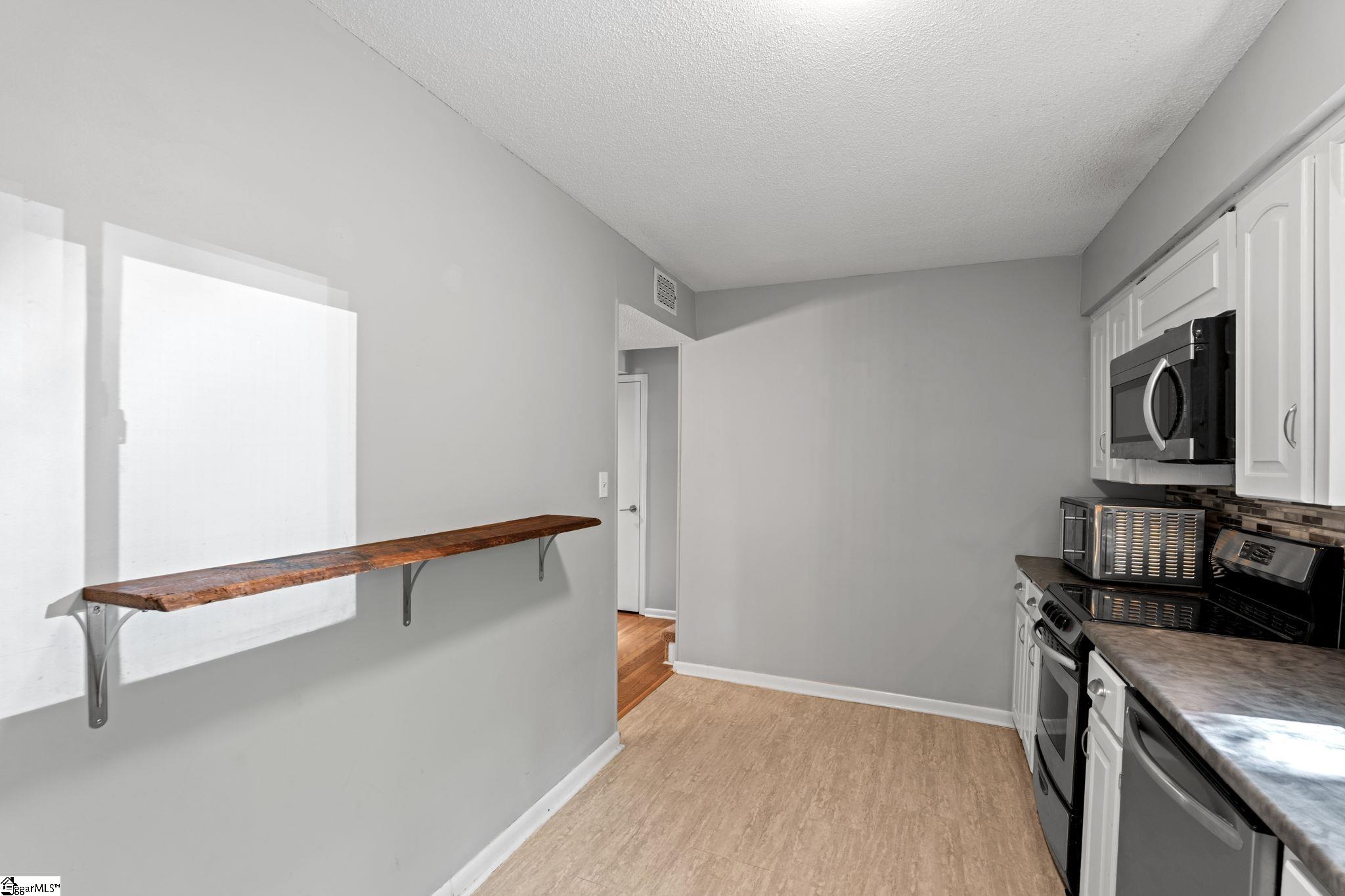 100 Briarview Circle Greenville, SC 29615