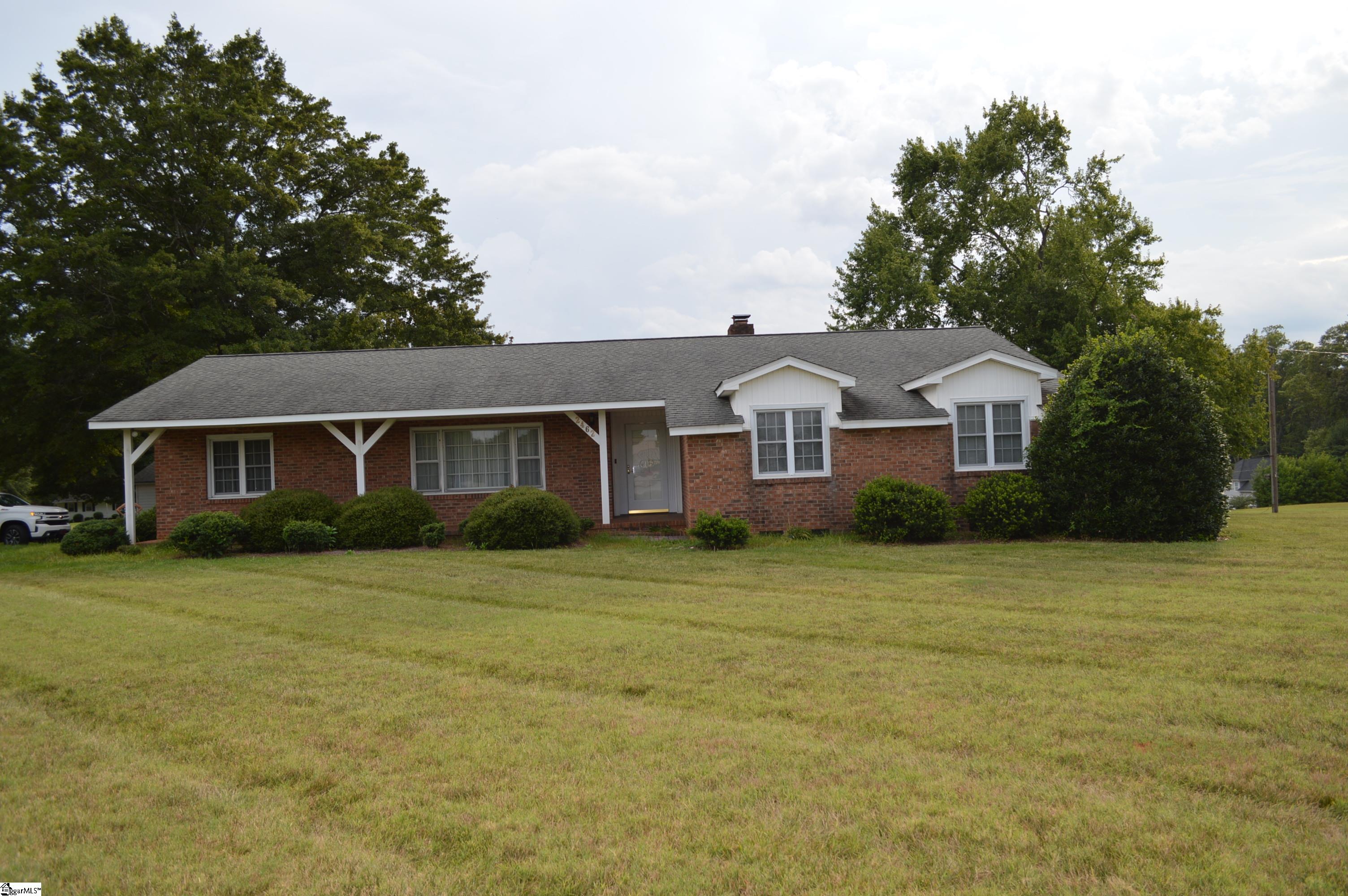 2462 E Blackstock Road Roebuck, SC 29376