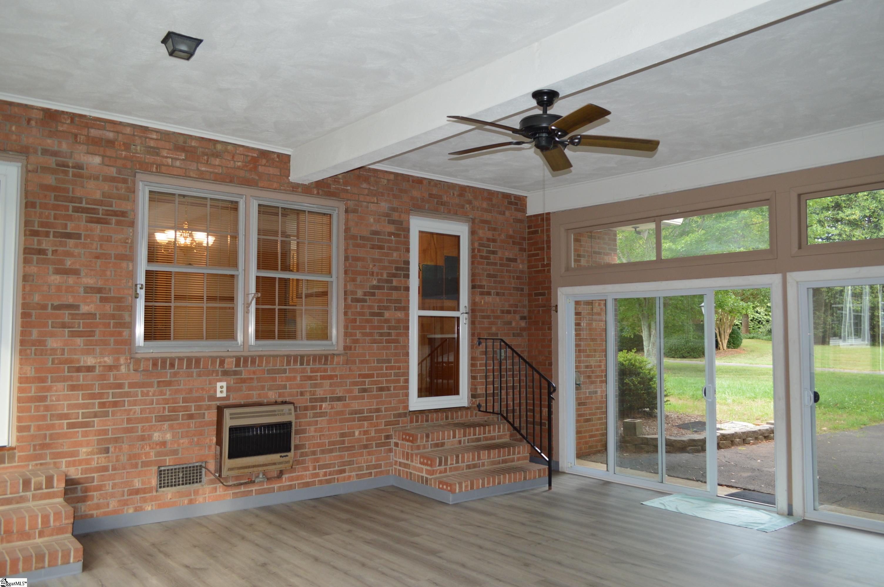 2462 E Blackstock Road Roebuck, SC 29376