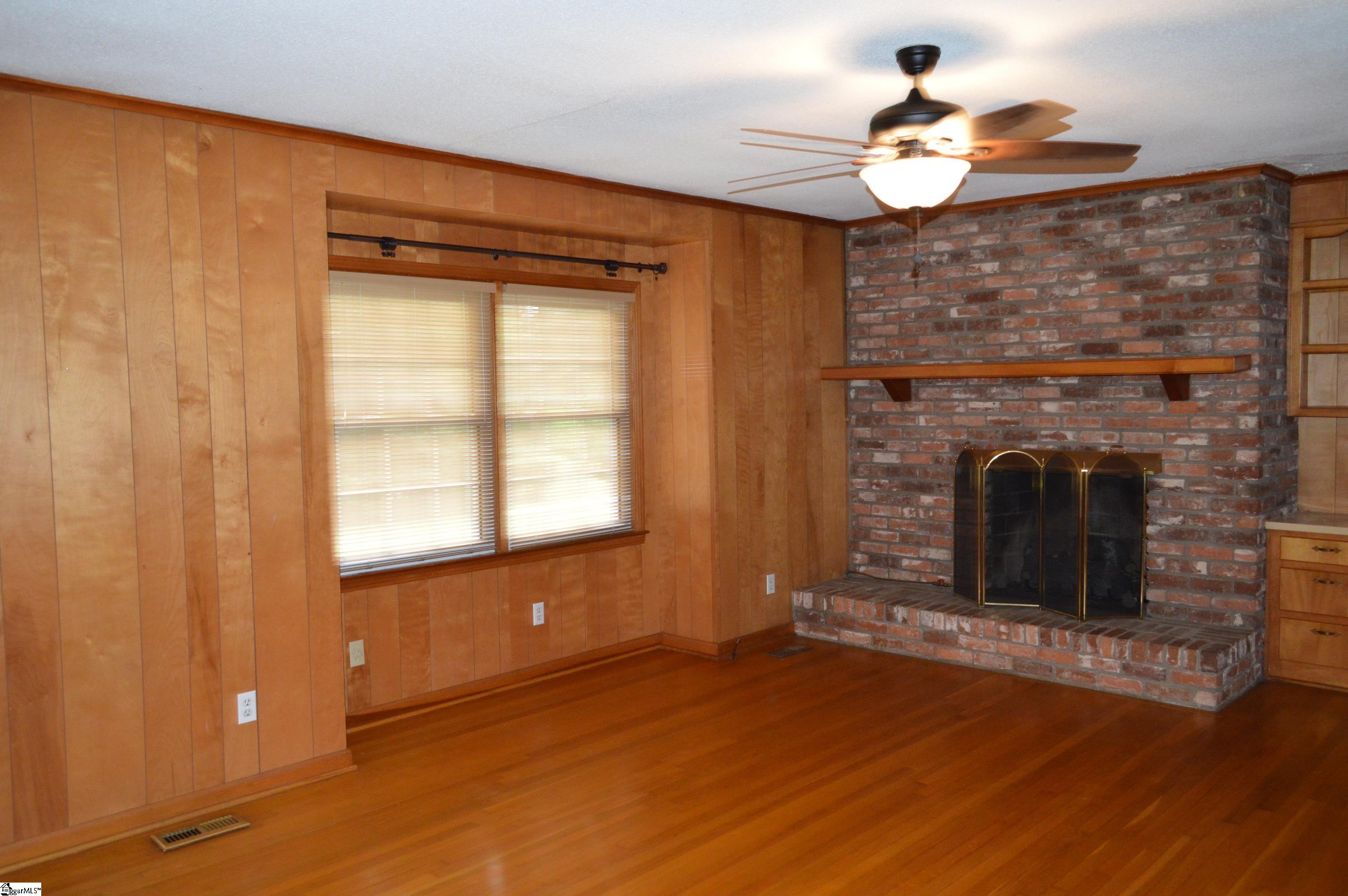 2462 E Blackstock Road Roebuck, SC 29376