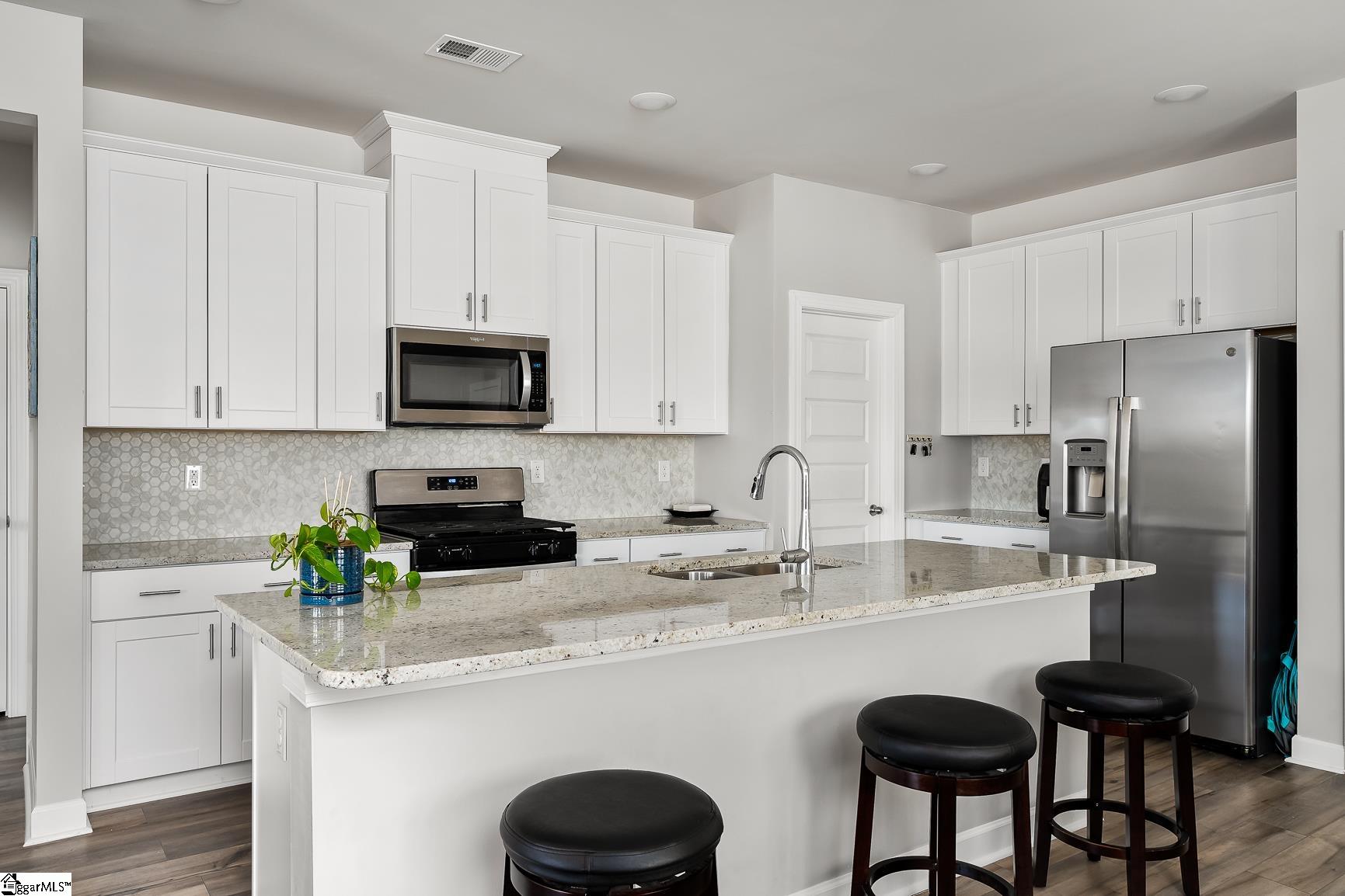 108 Longleaf Lane Pendelton, SC 29670