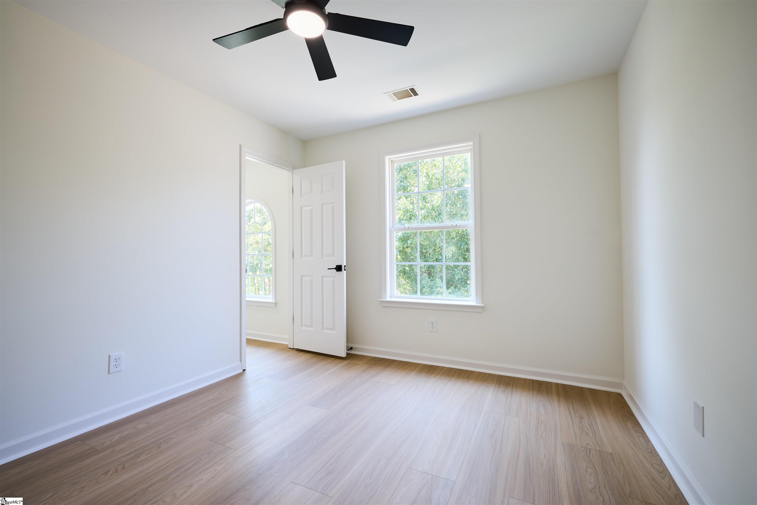 307 Woodruff Lake Way Simpsonville, SC 29681-5186