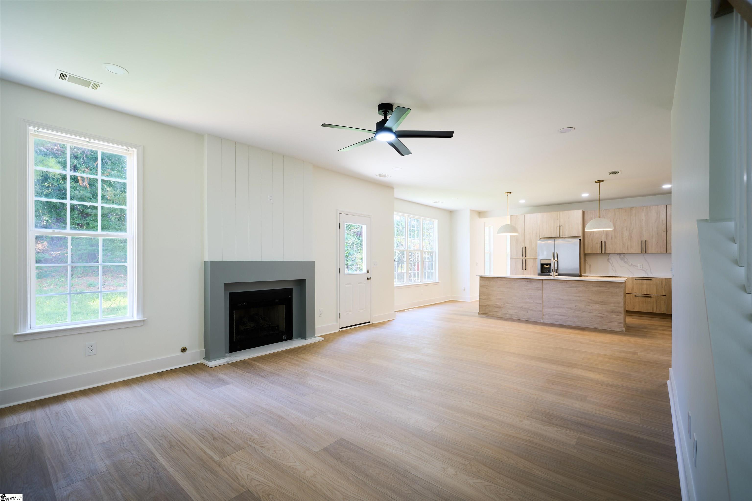 307 Woodruff Lake Way Simpsonville, SC 29681-5186