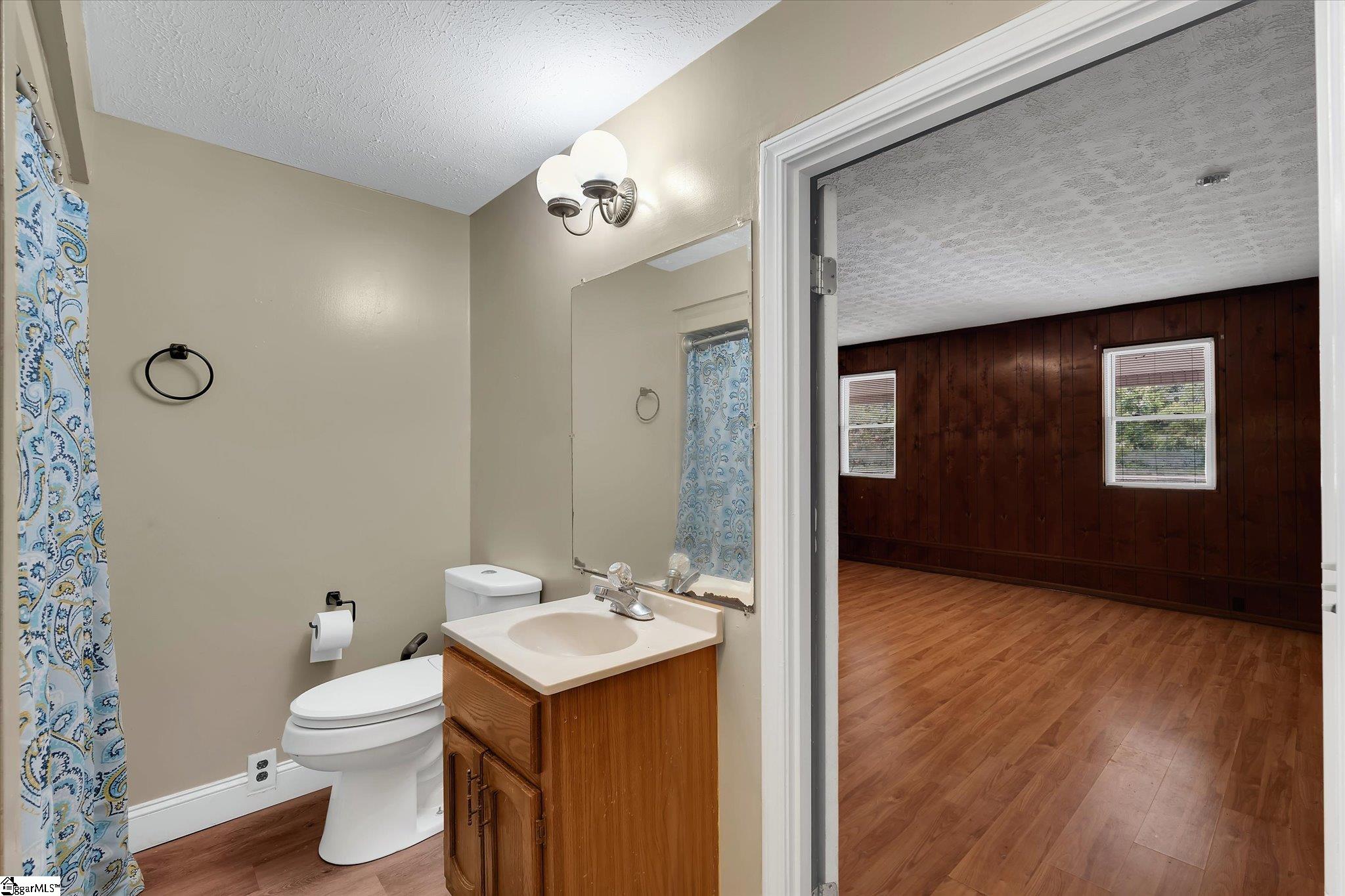 4208 Old Buncombe Road Greenville, SC 29617-7522