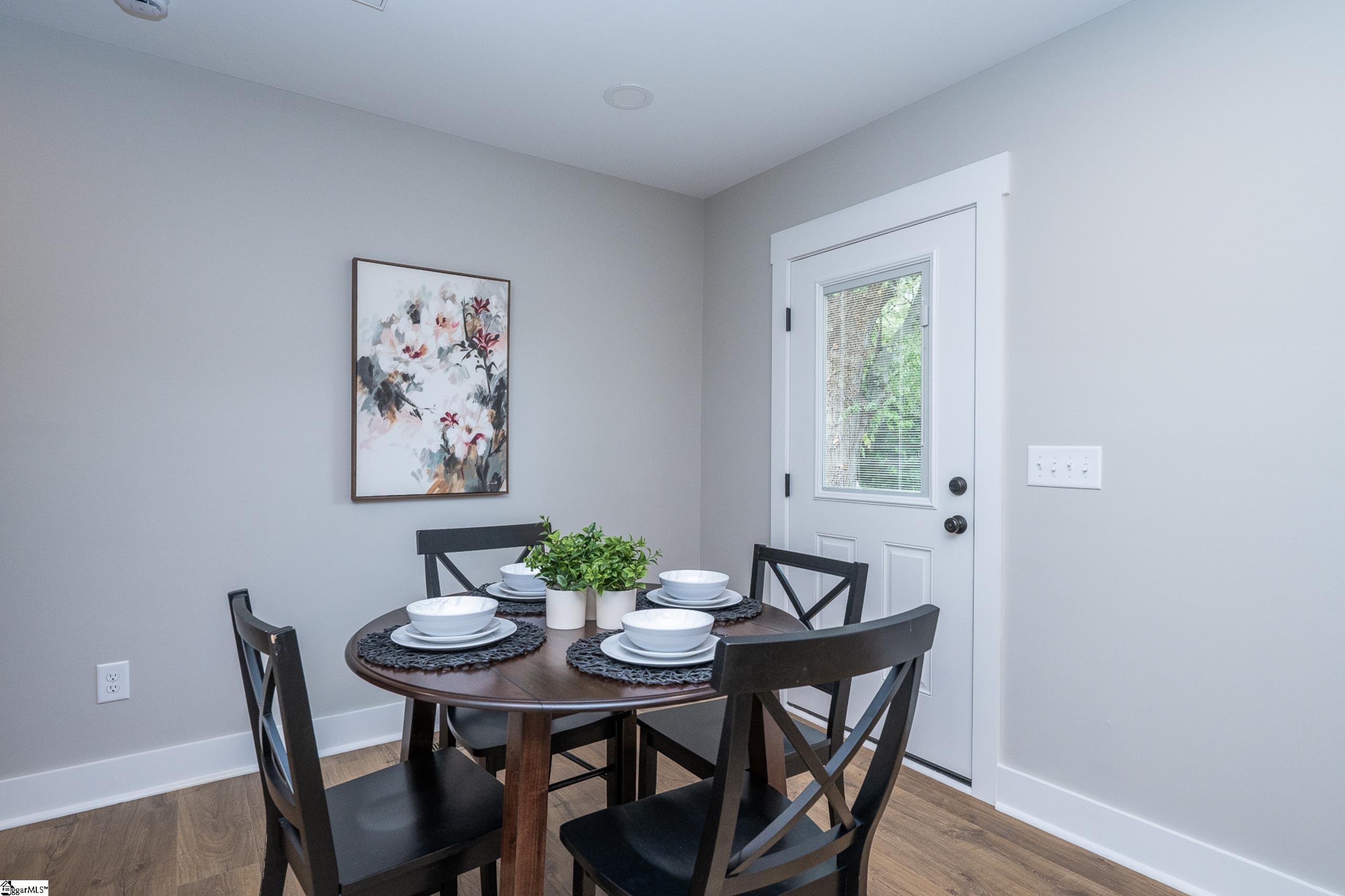 309 Beechwood Avenue Greenville, SC 29607
