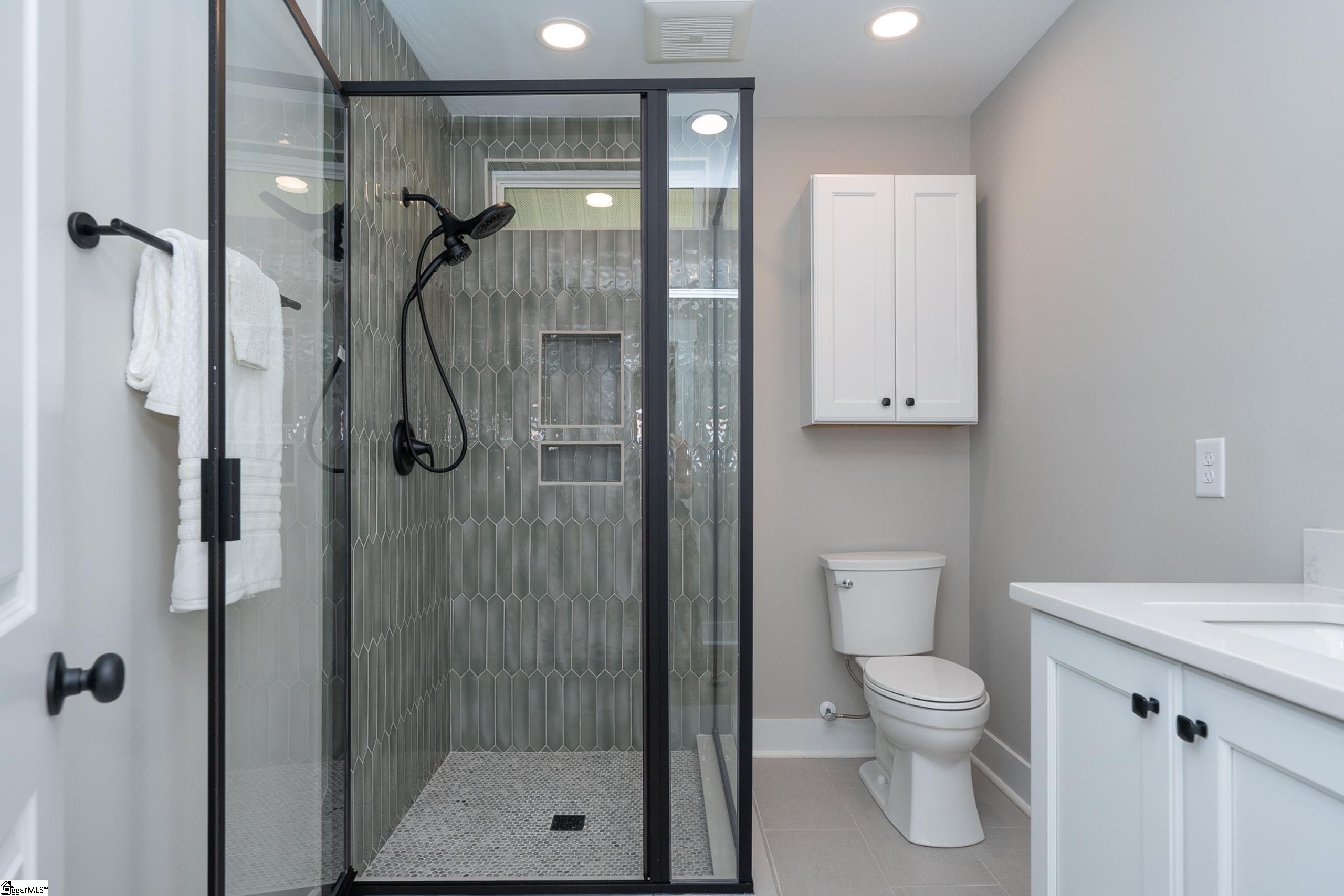 309 Beechwood Avenue Greenville, SC 29607