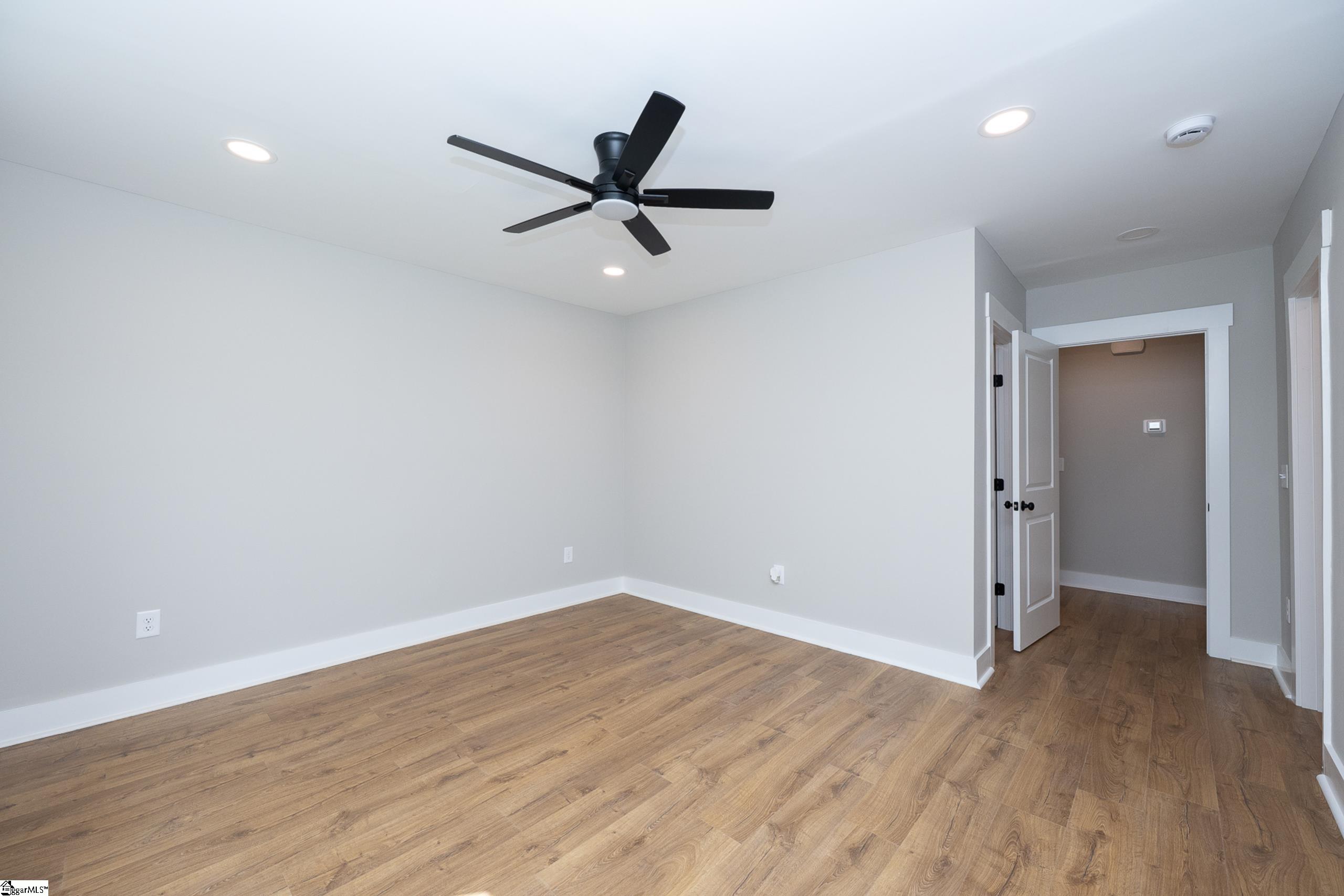 309 Beechwood Avenue Greenville, SC 29607