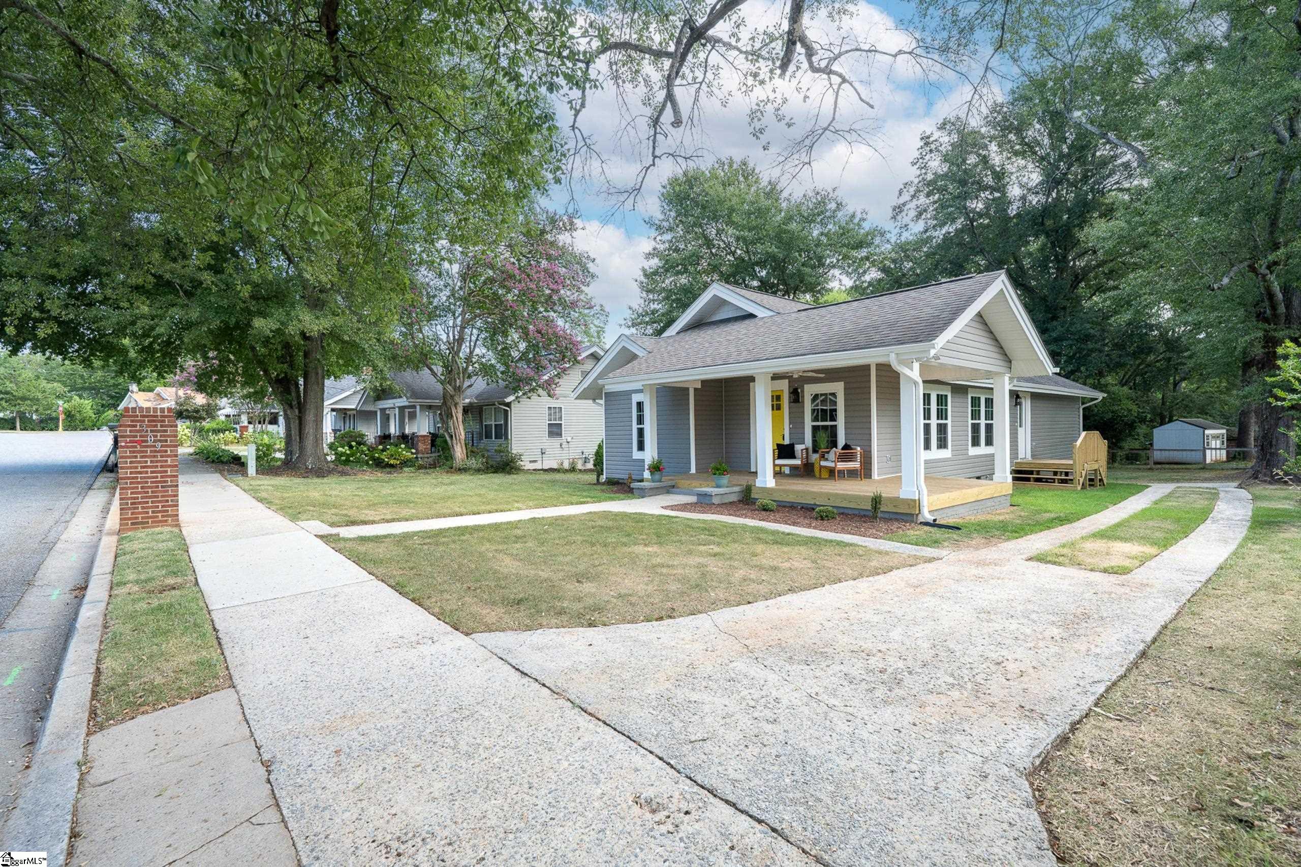 309 Beechwood Avenue Greenville, SC 29607