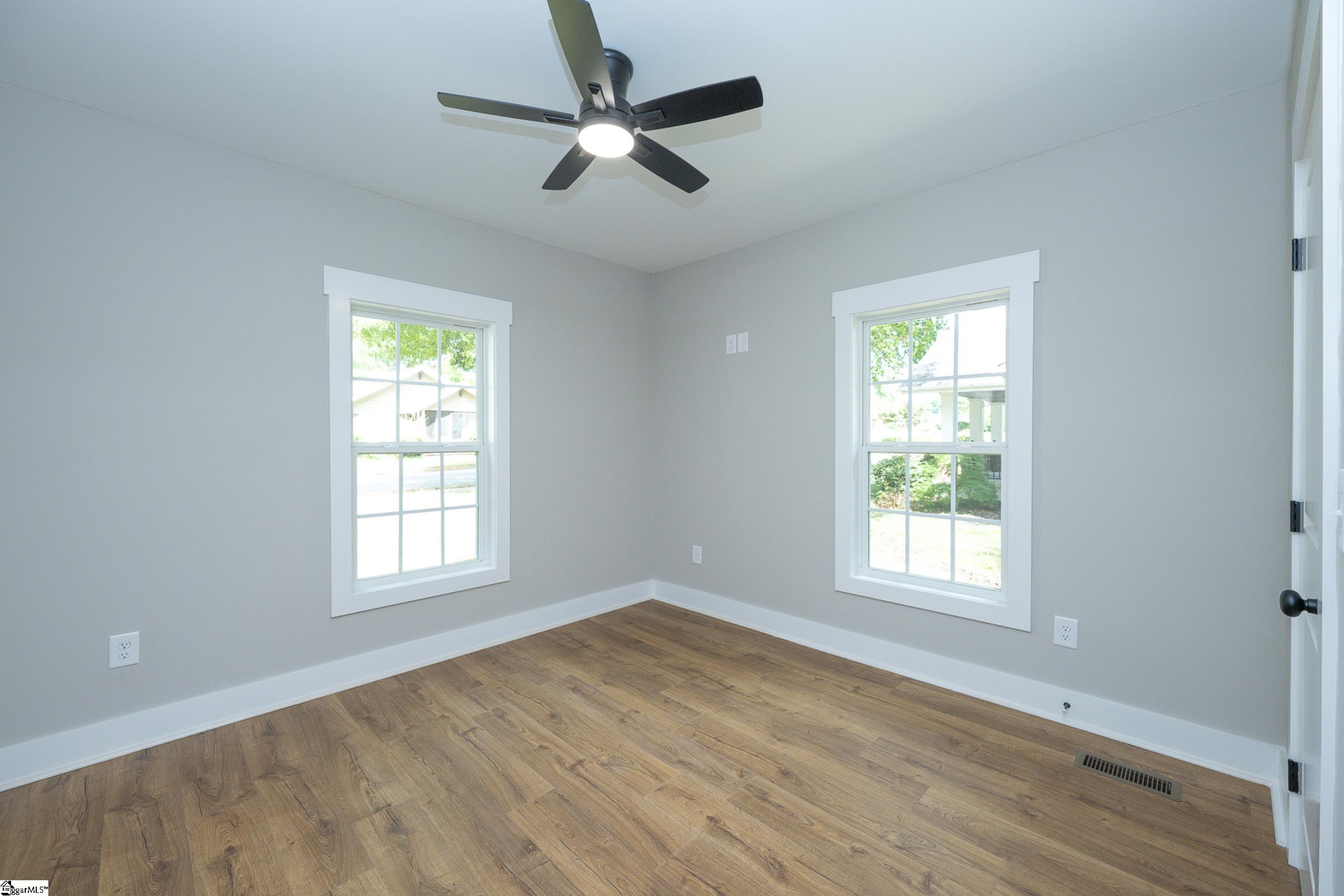 309 Beechwood Avenue Greenville, SC 29607