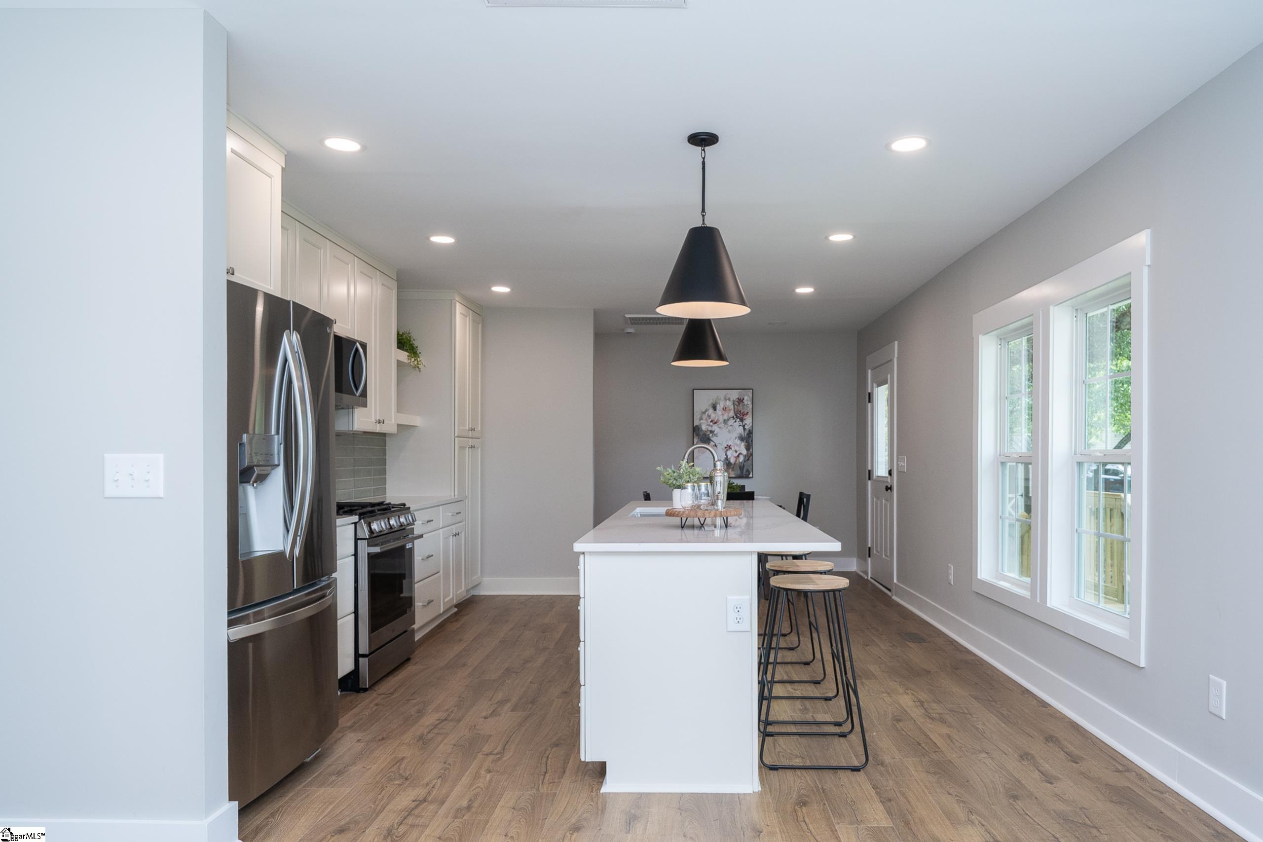 309 Beechwood Avenue Greenville, SC 29607