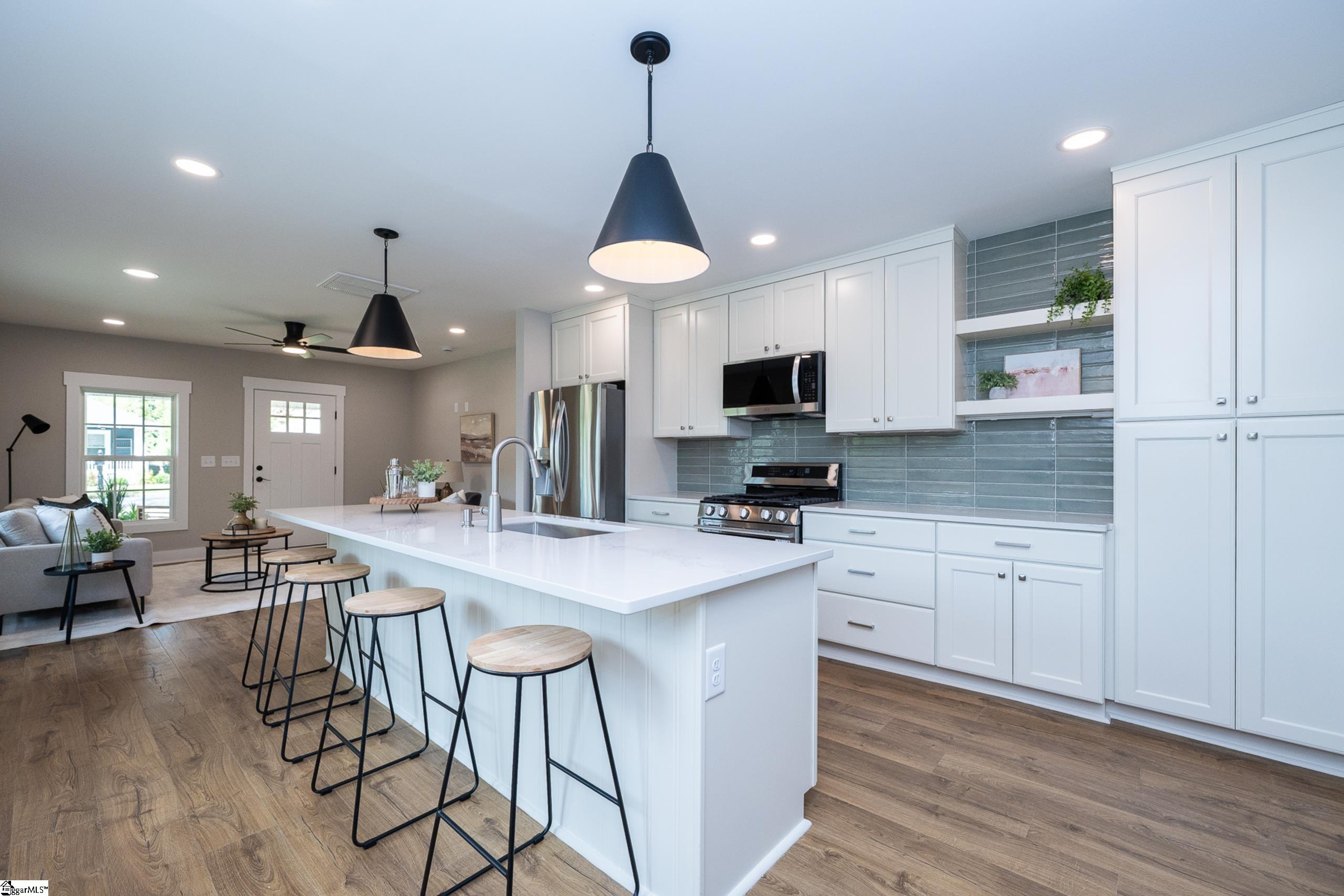 309 Beechwood Avenue Greenville, SC 29607