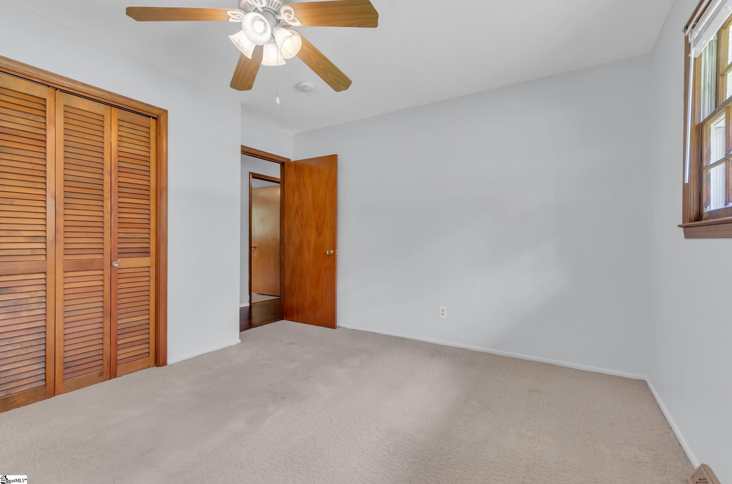 127 Hillcrest Circle Belton, SC 29627