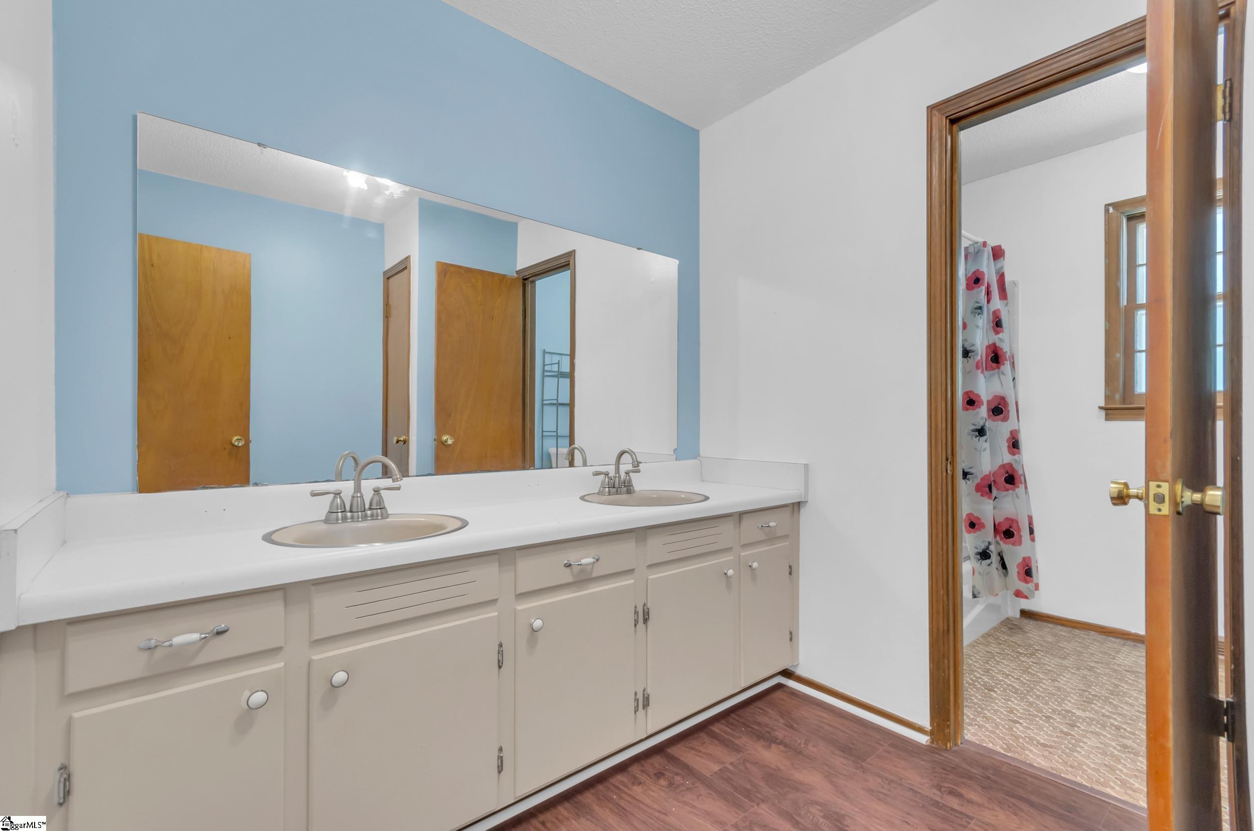 127 Hillcrest Circle Belton, SC 29627