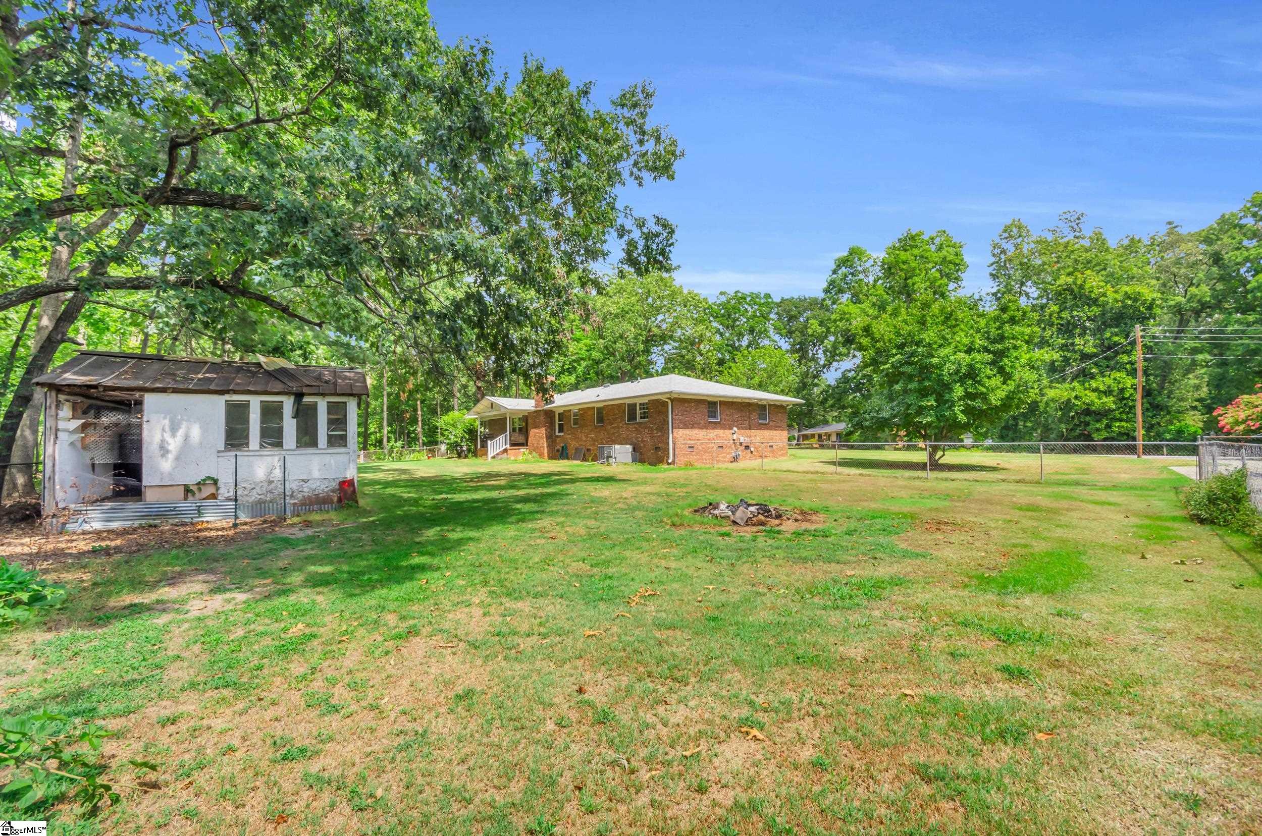127 Hillcrest Circle Belton, SC 29627