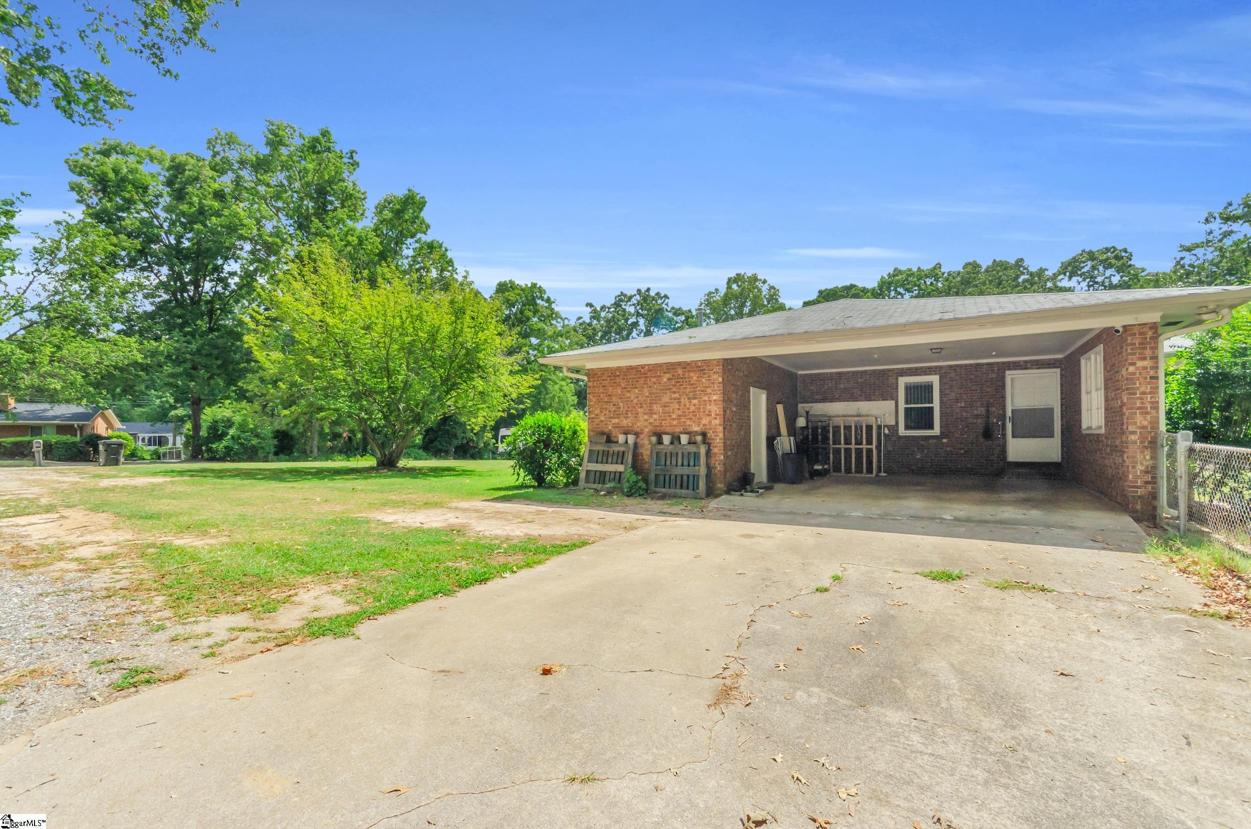127 Hillcrest Circle Belton, SC 29627