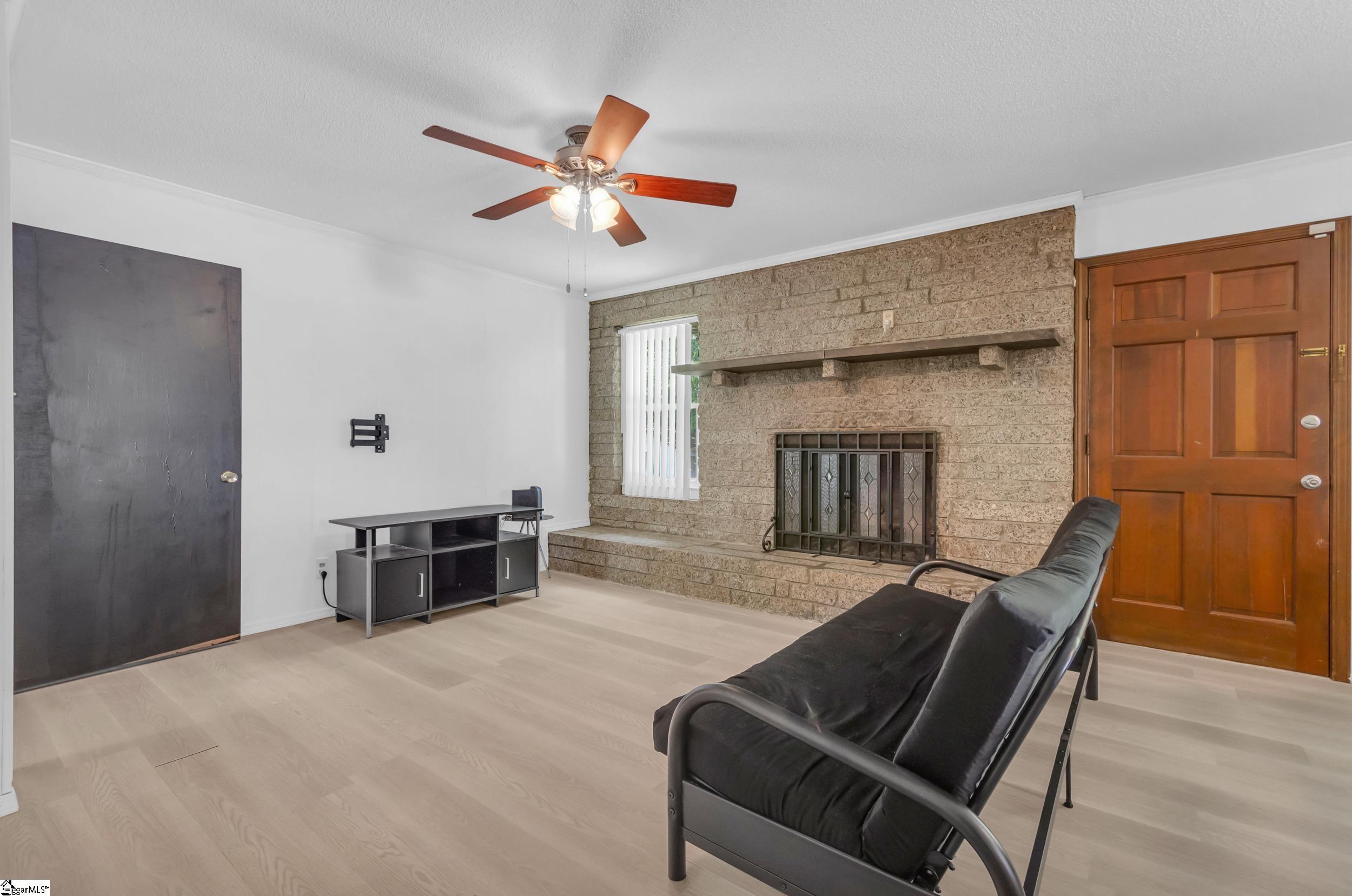 127 Hillcrest Circle Belton, SC 29627