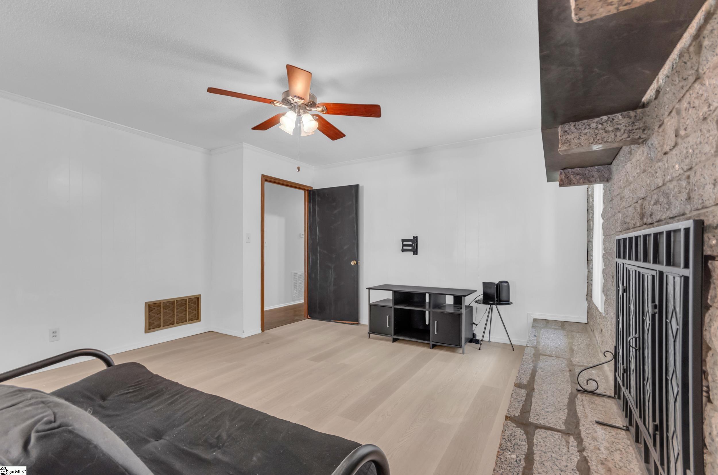 127 Hillcrest Circle Belton, SC 29627