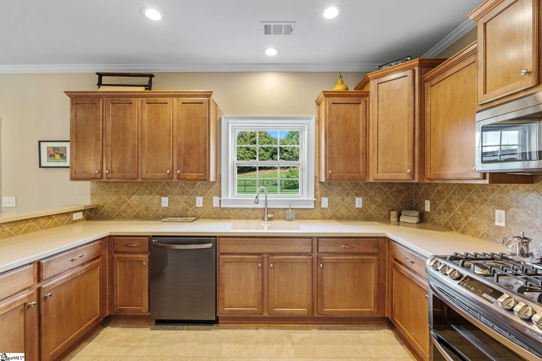215 Haddington Lane Greenville, SC 29609
