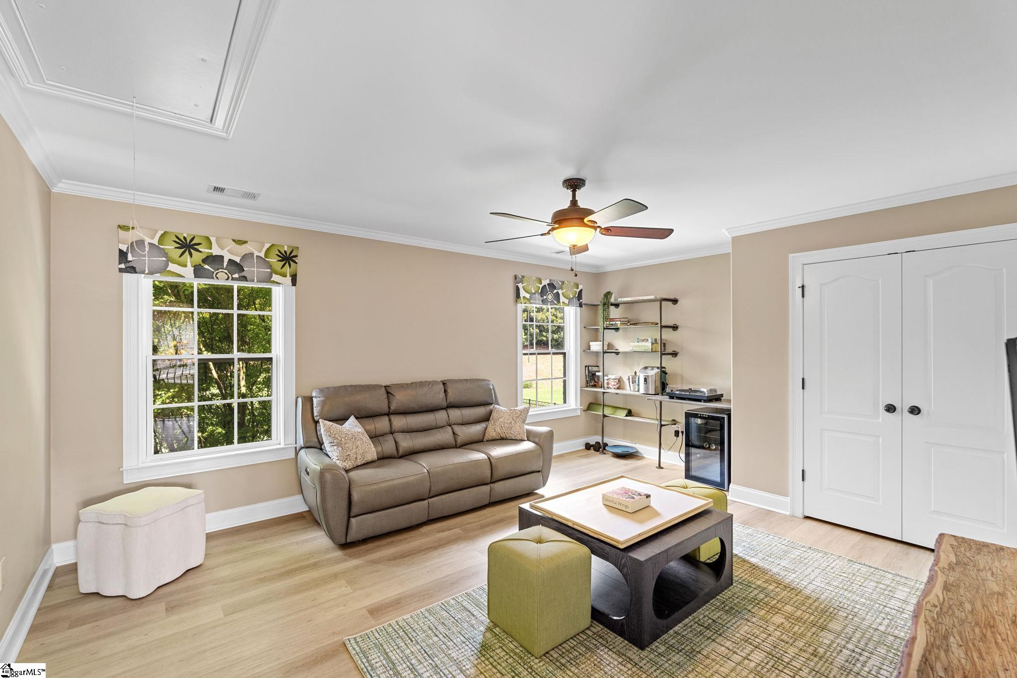 215 Haddington Lane Greenville, SC 29609