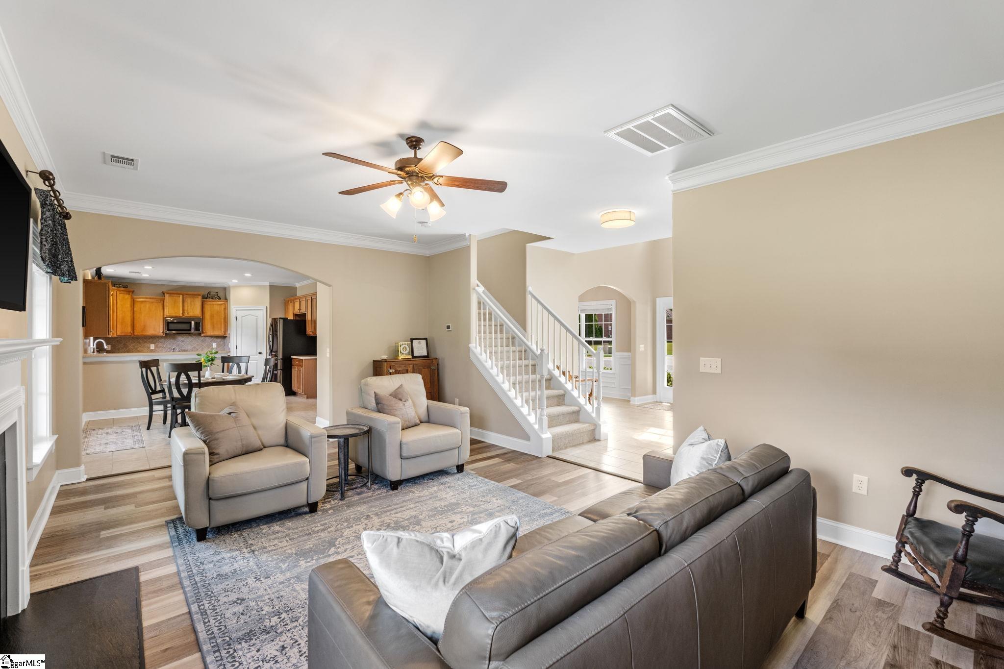 215 Haddington Lane Greenville, SC 29609