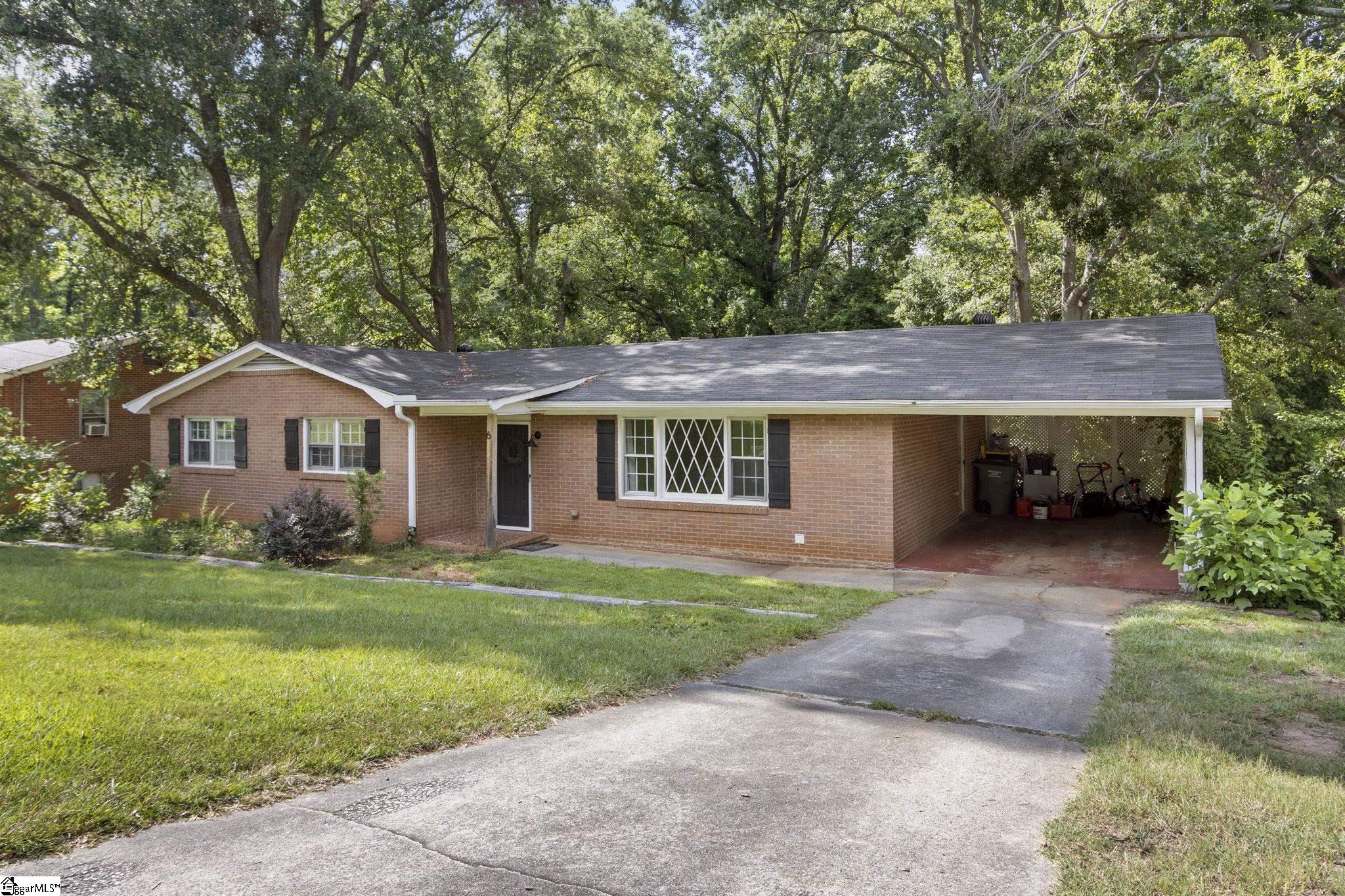6 N Oak Forest Drive Greenville, SC 29617