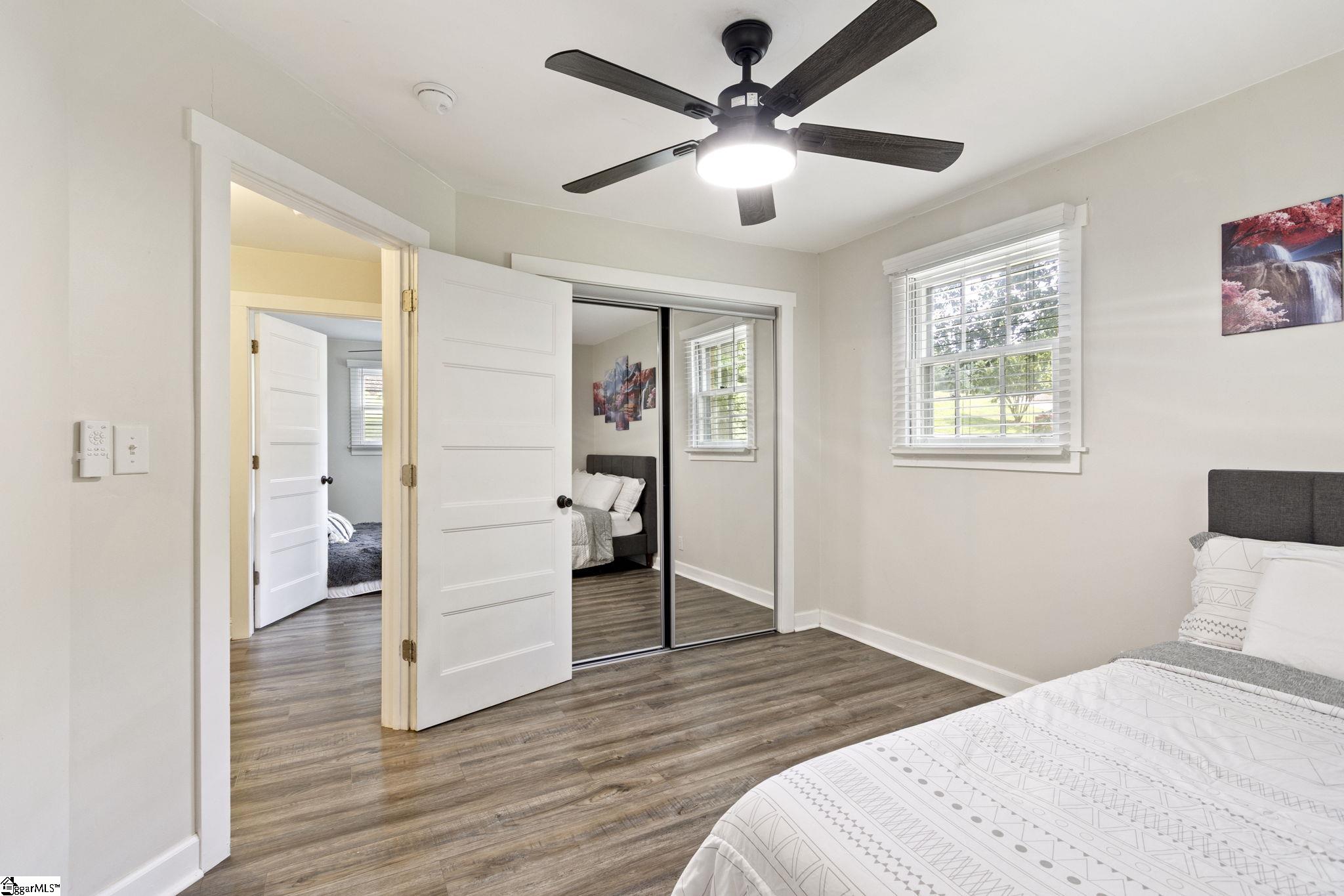 6 N Oak Forest Drive Greenville, SC 29617