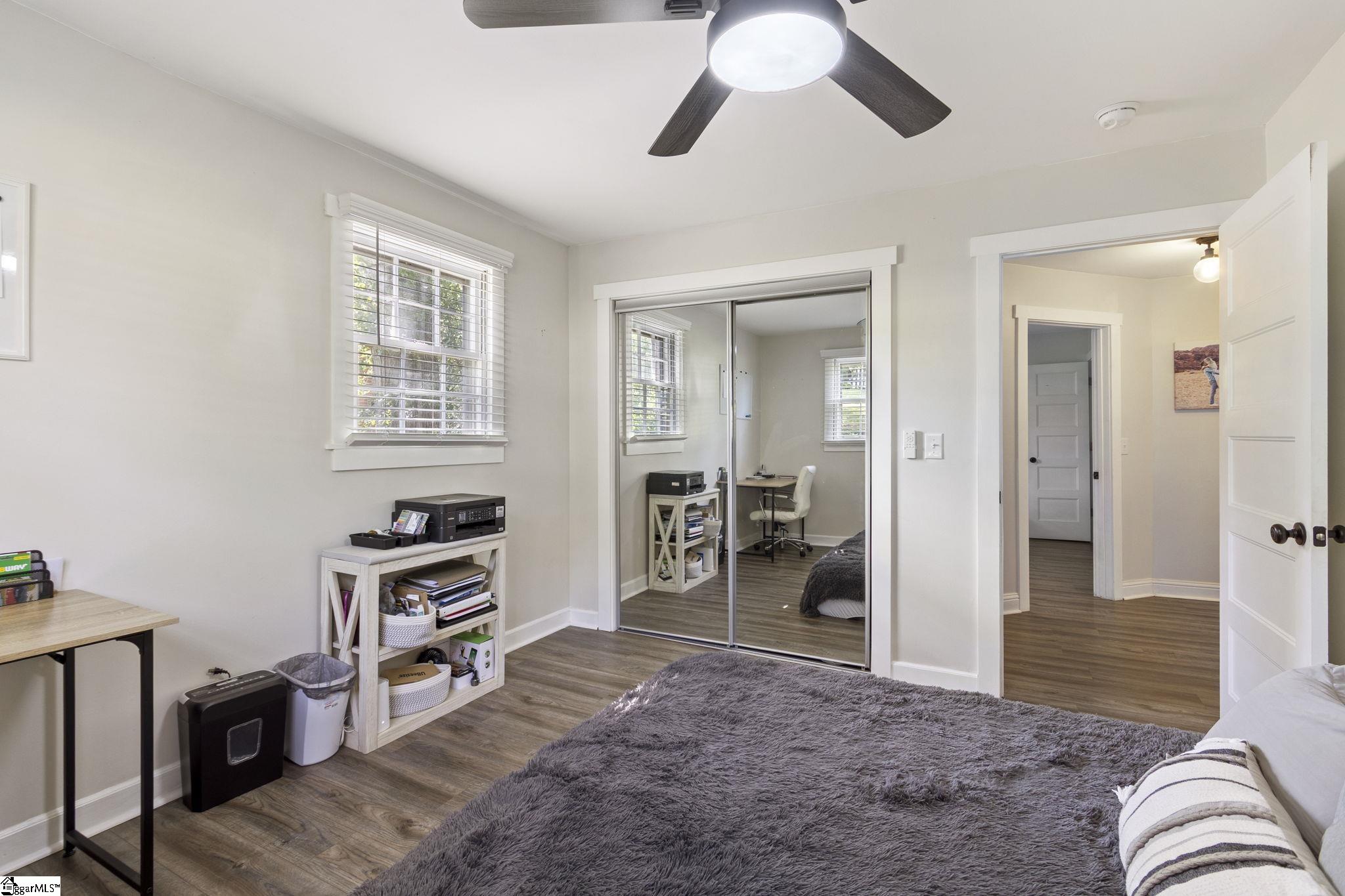 6 N Oak Forest Drive Greenville, SC 29617
