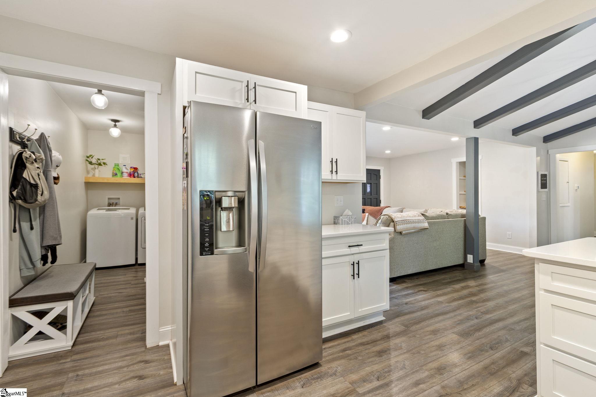 6 N Oak Forest Drive Greenville, SC 29617