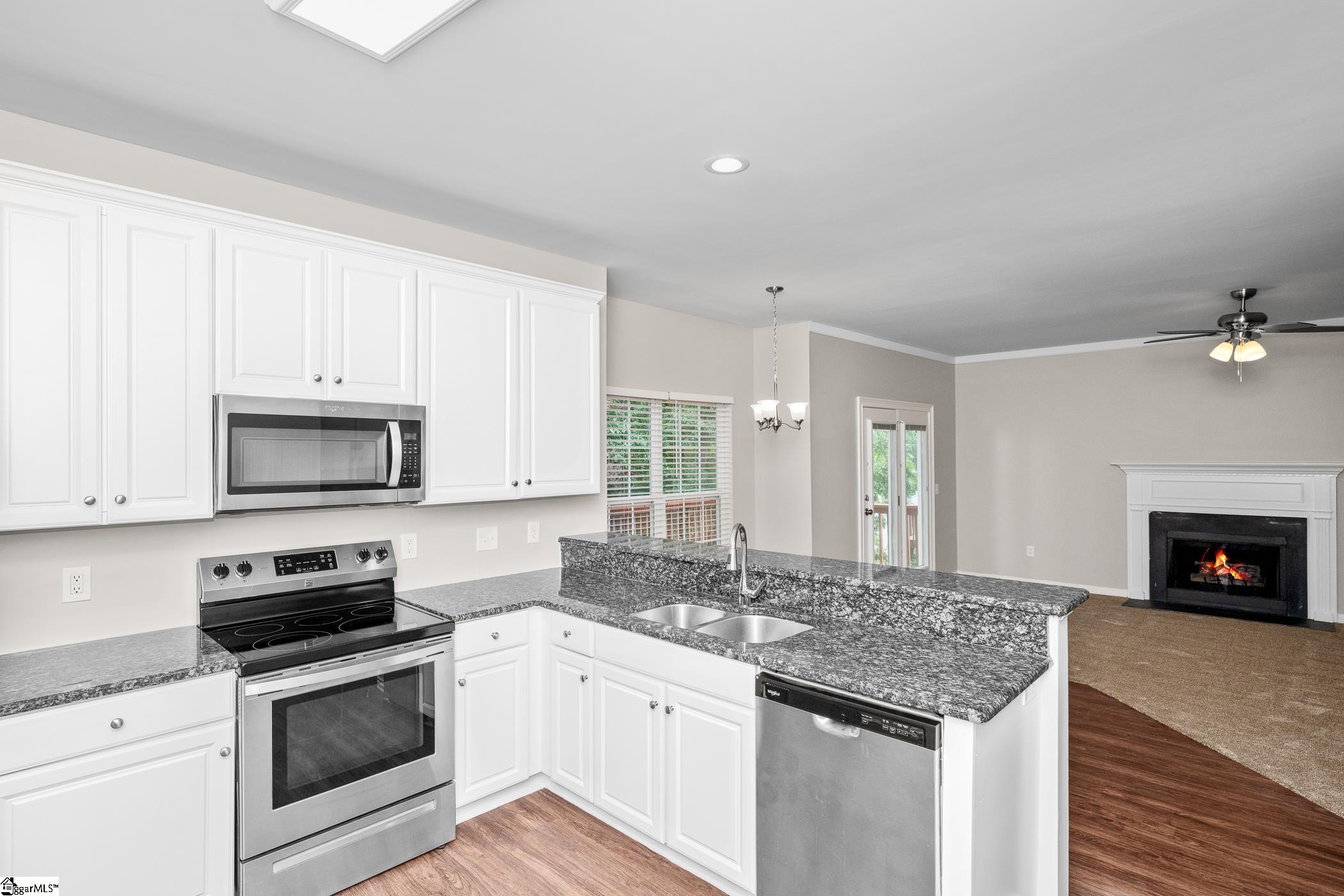 507 Walkingstick Way Simpsonville, SC 29680